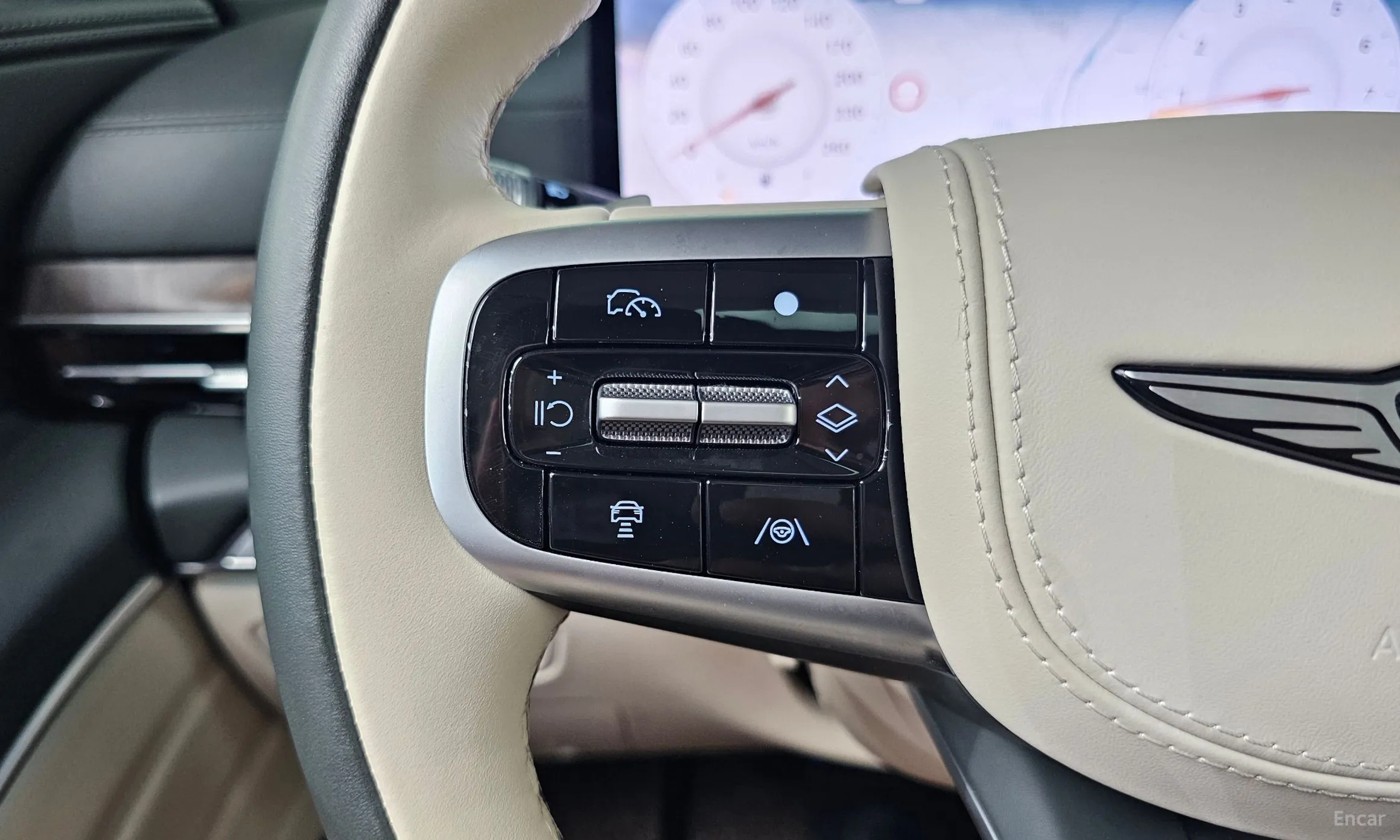 Genesis GV80 превью 15