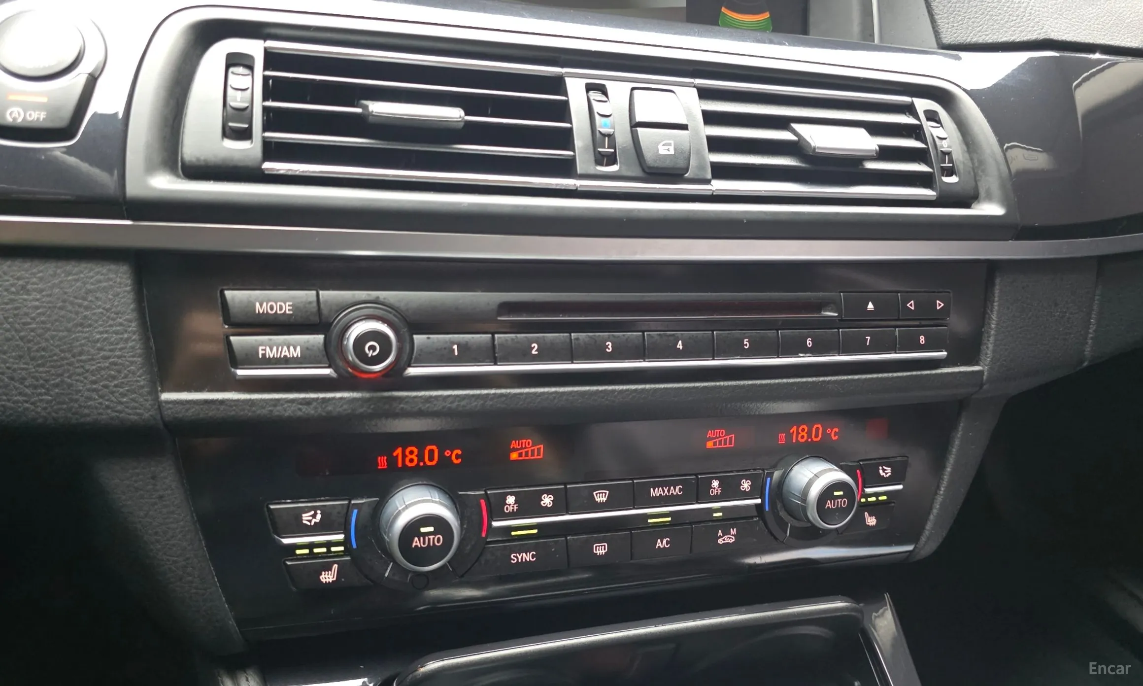BMW 5 Series (F10) превью 18