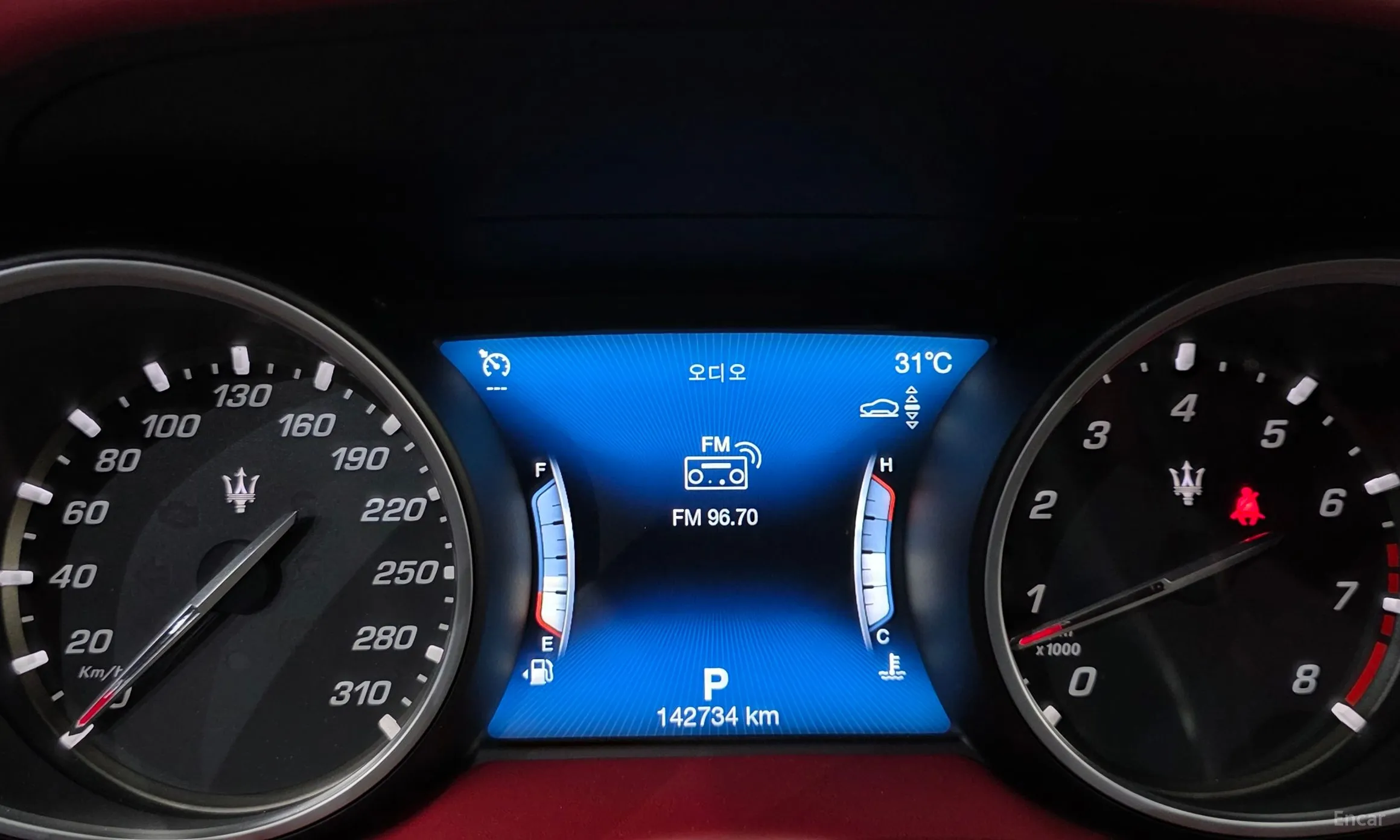 Maserati Levante превью 8