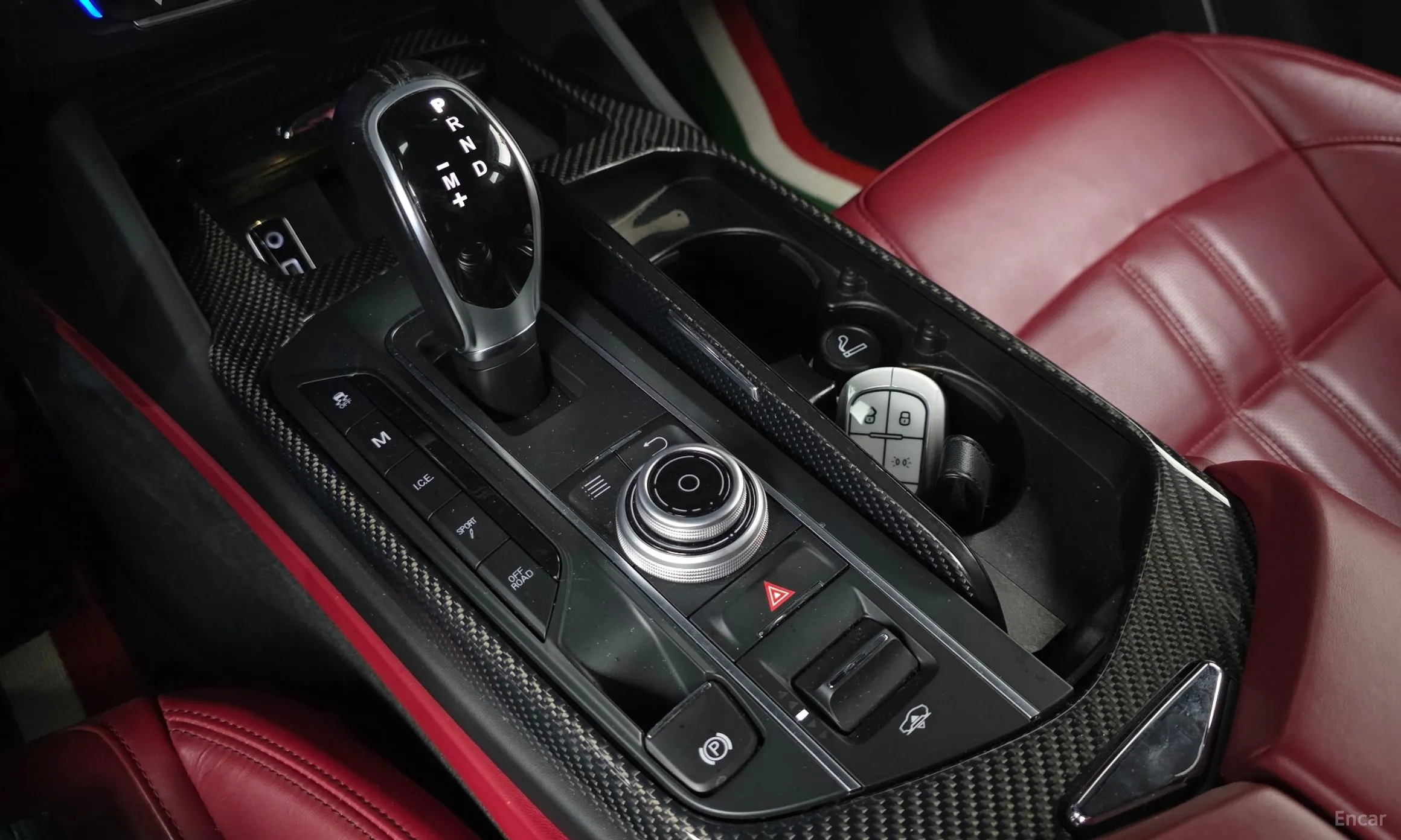 Maserati Levante превью 9