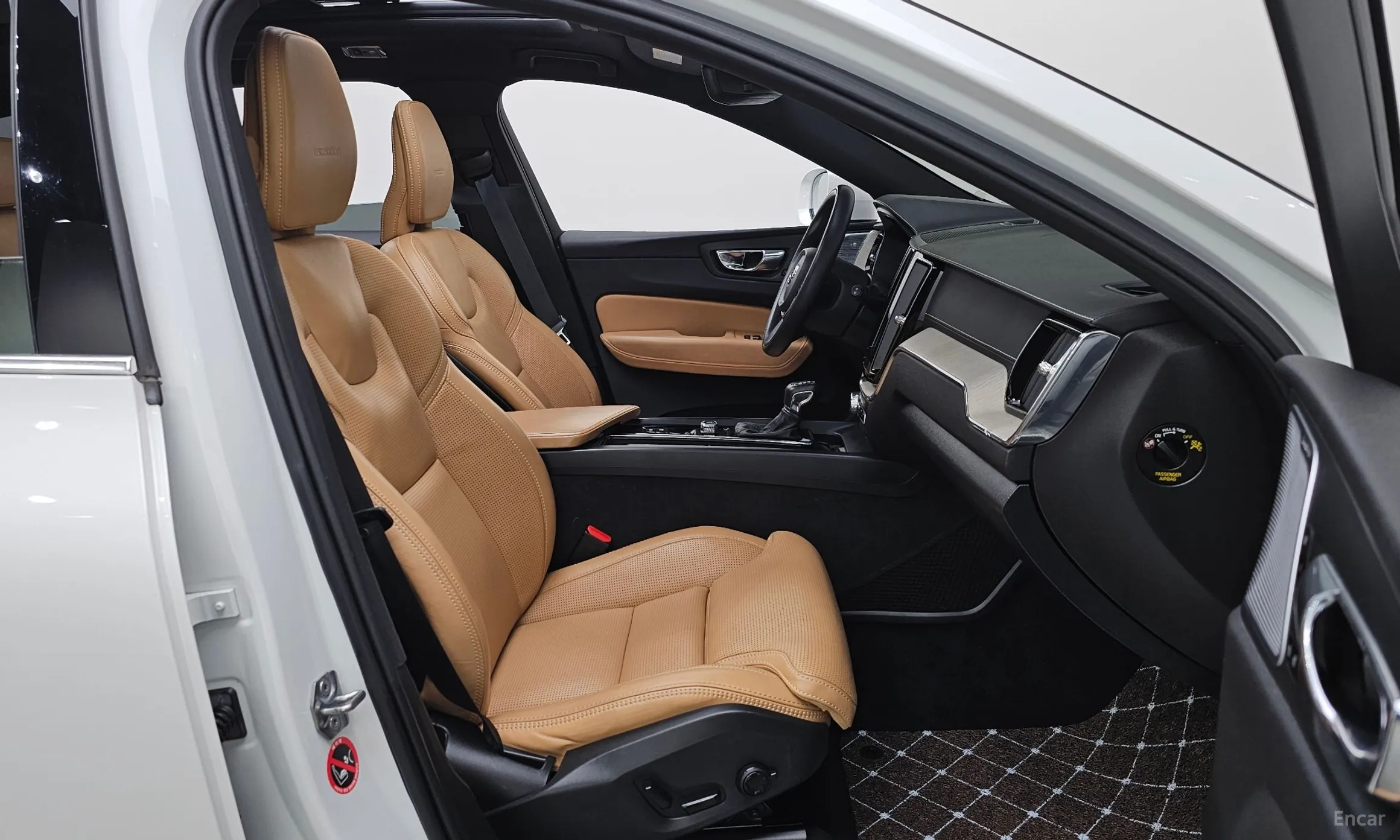 Volvo XC60 Gen 2 превью 11