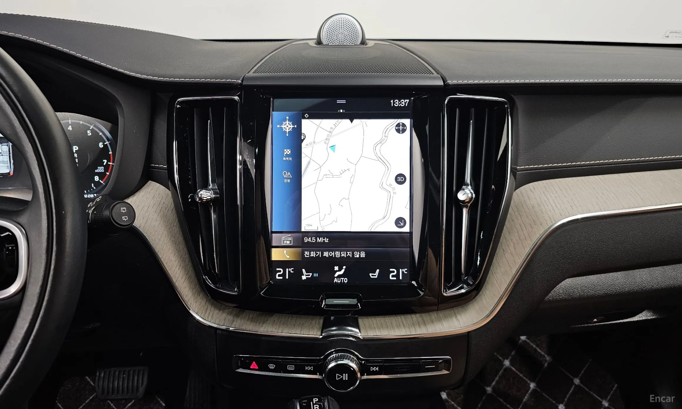Volvo XC60 Gen 2 превью 14