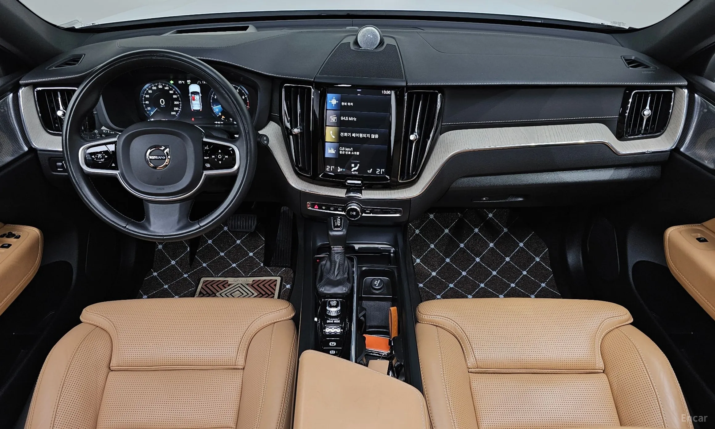 Volvo XC60 Gen 2 превью 7