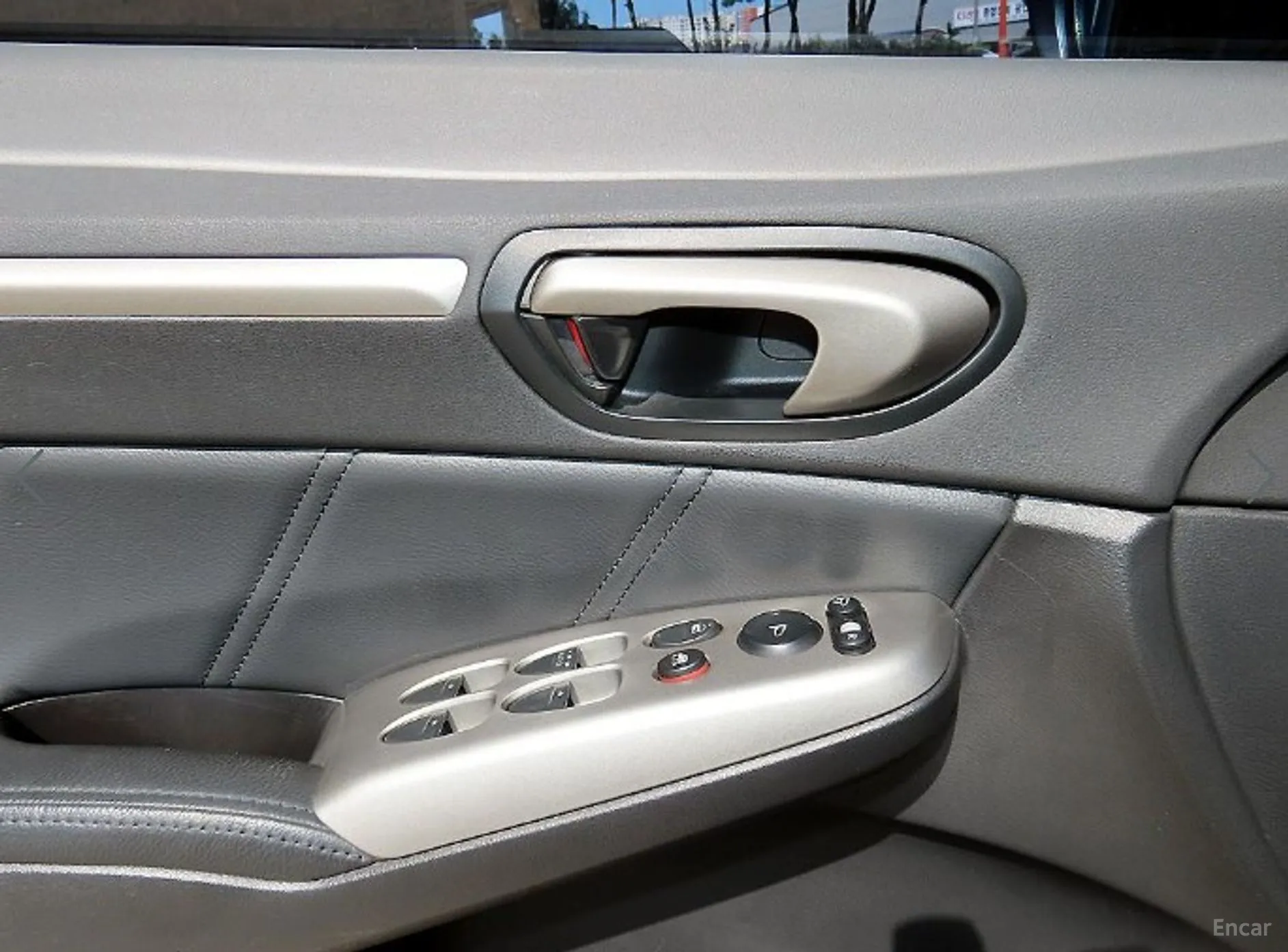 Honda Civic превью 11