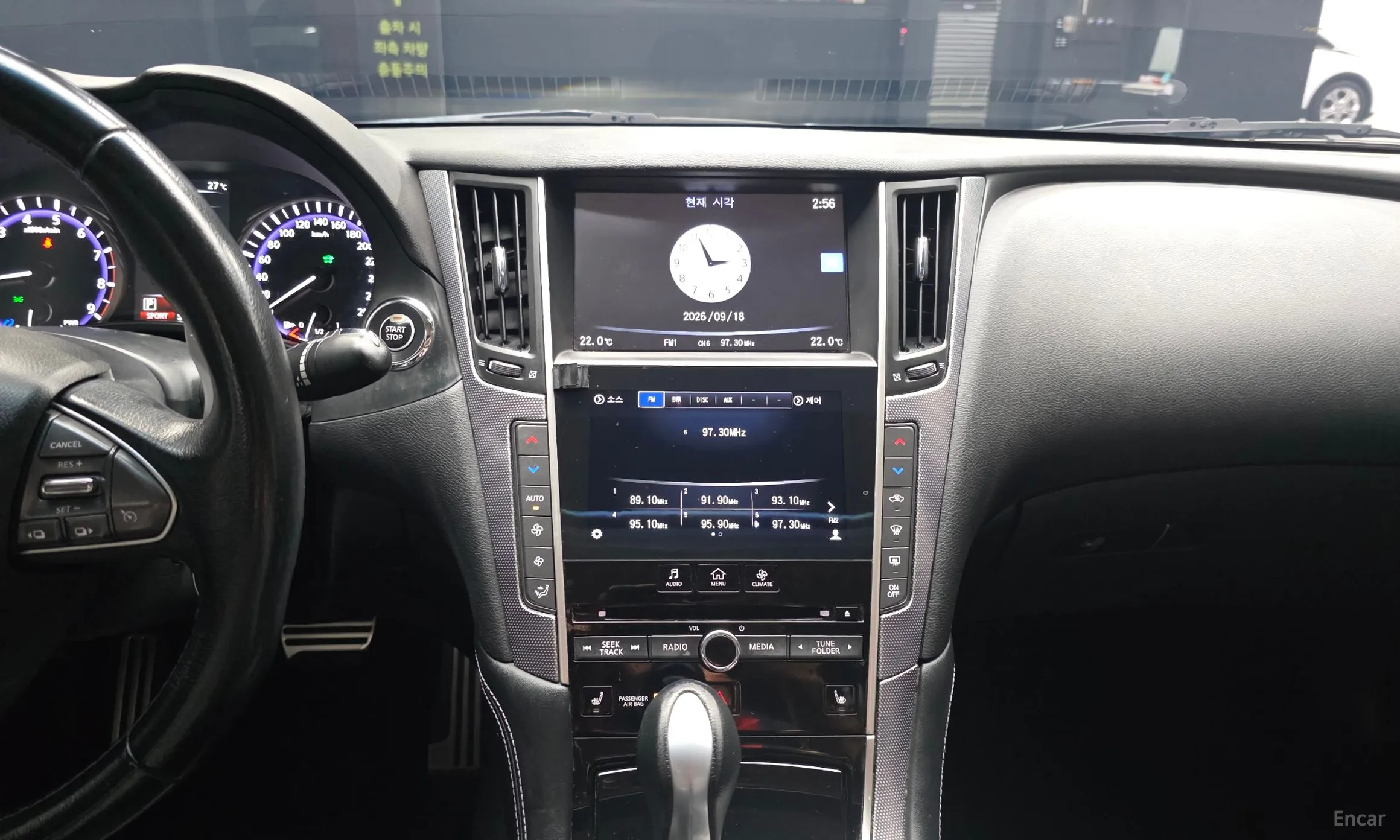 Infiniti Q50 превью 14