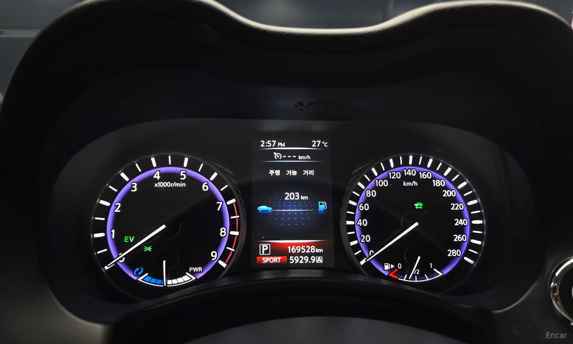 Infiniti Q50 превью 8