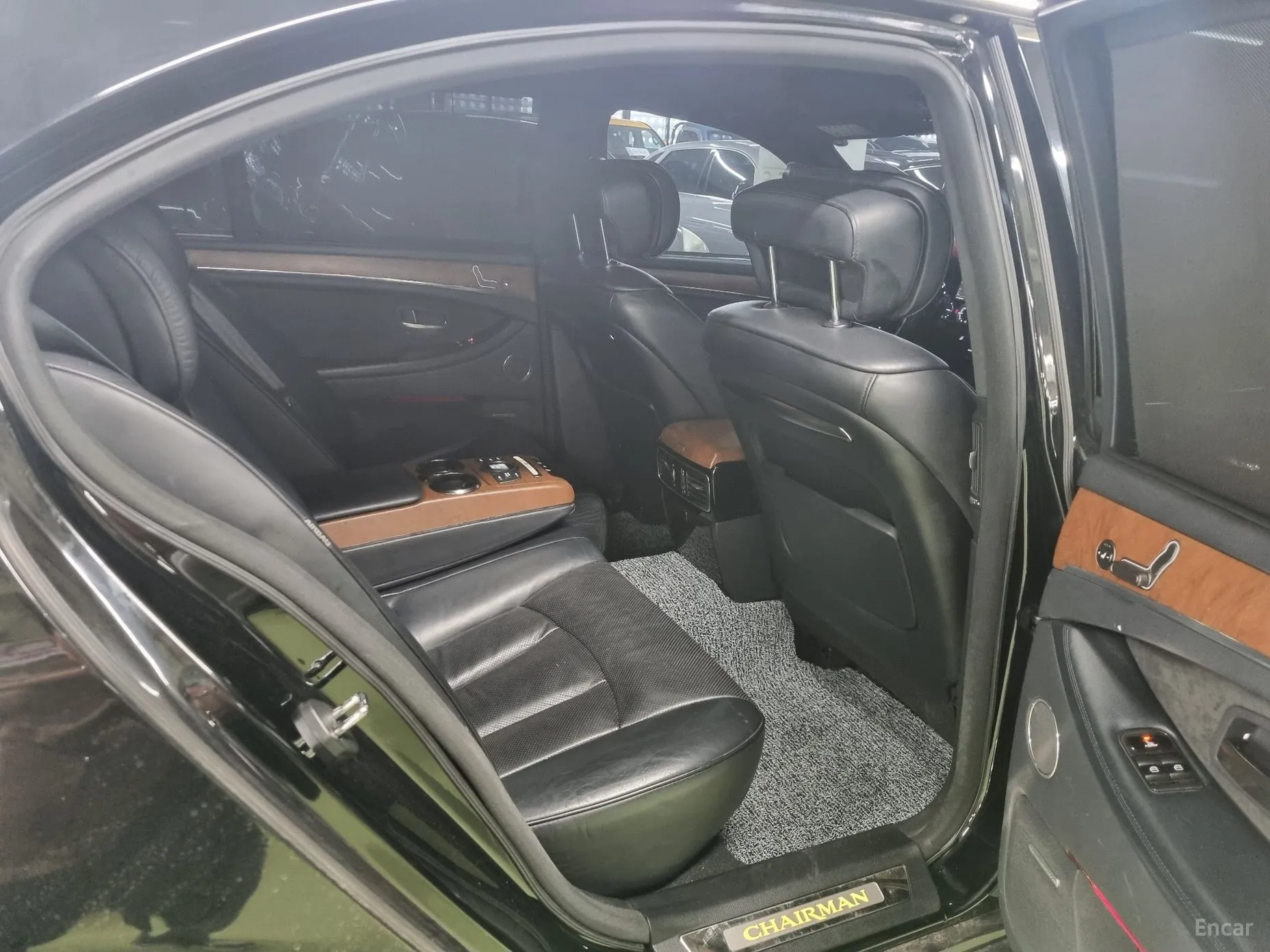 KG Mobility (SsangYong) Chairman W превью 12