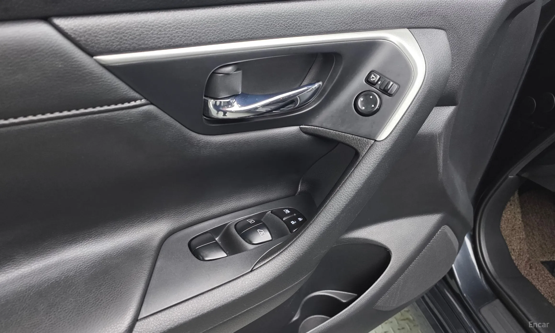 Nissan Altima превью 18