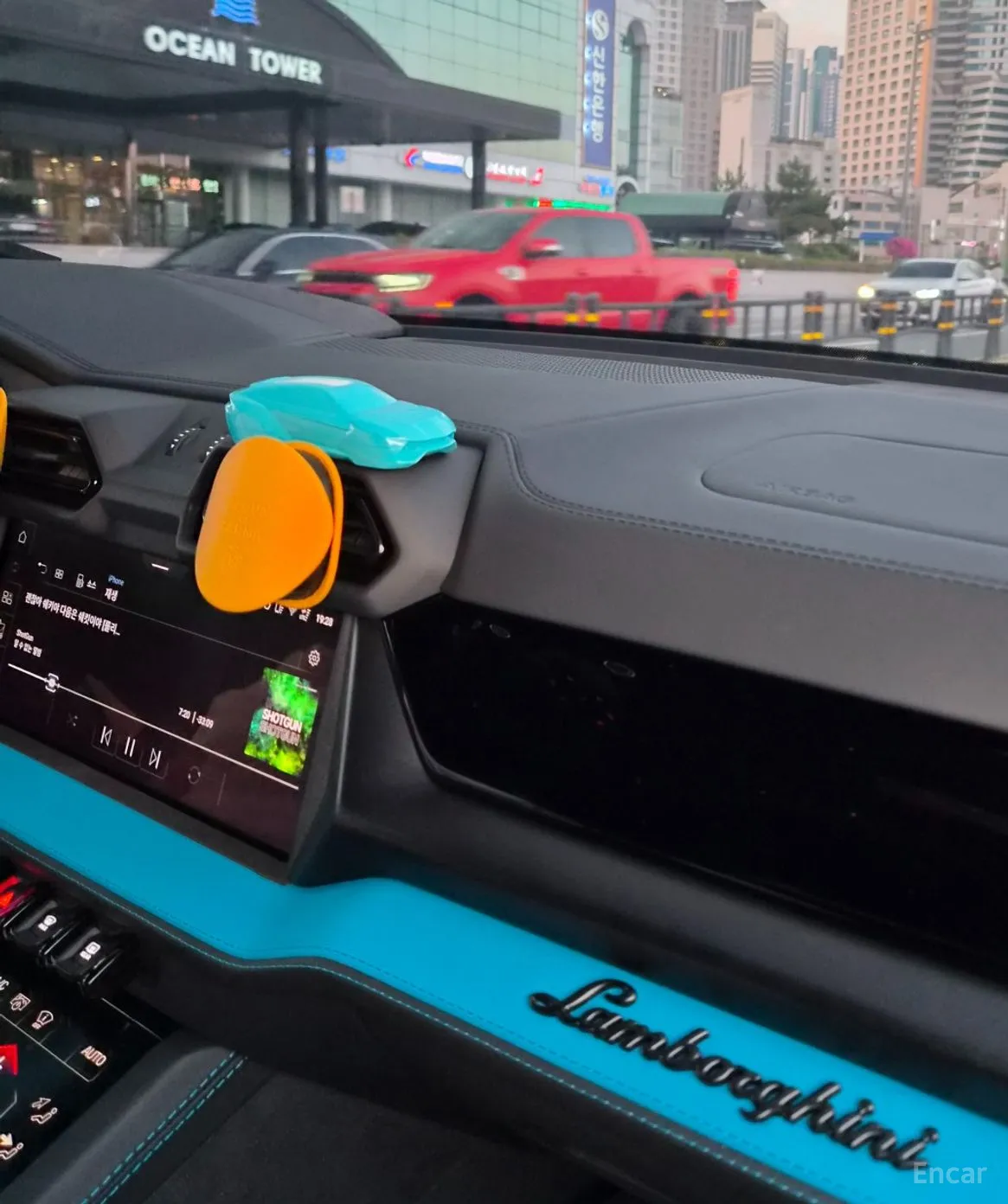 Lamborghini Urus превью 11