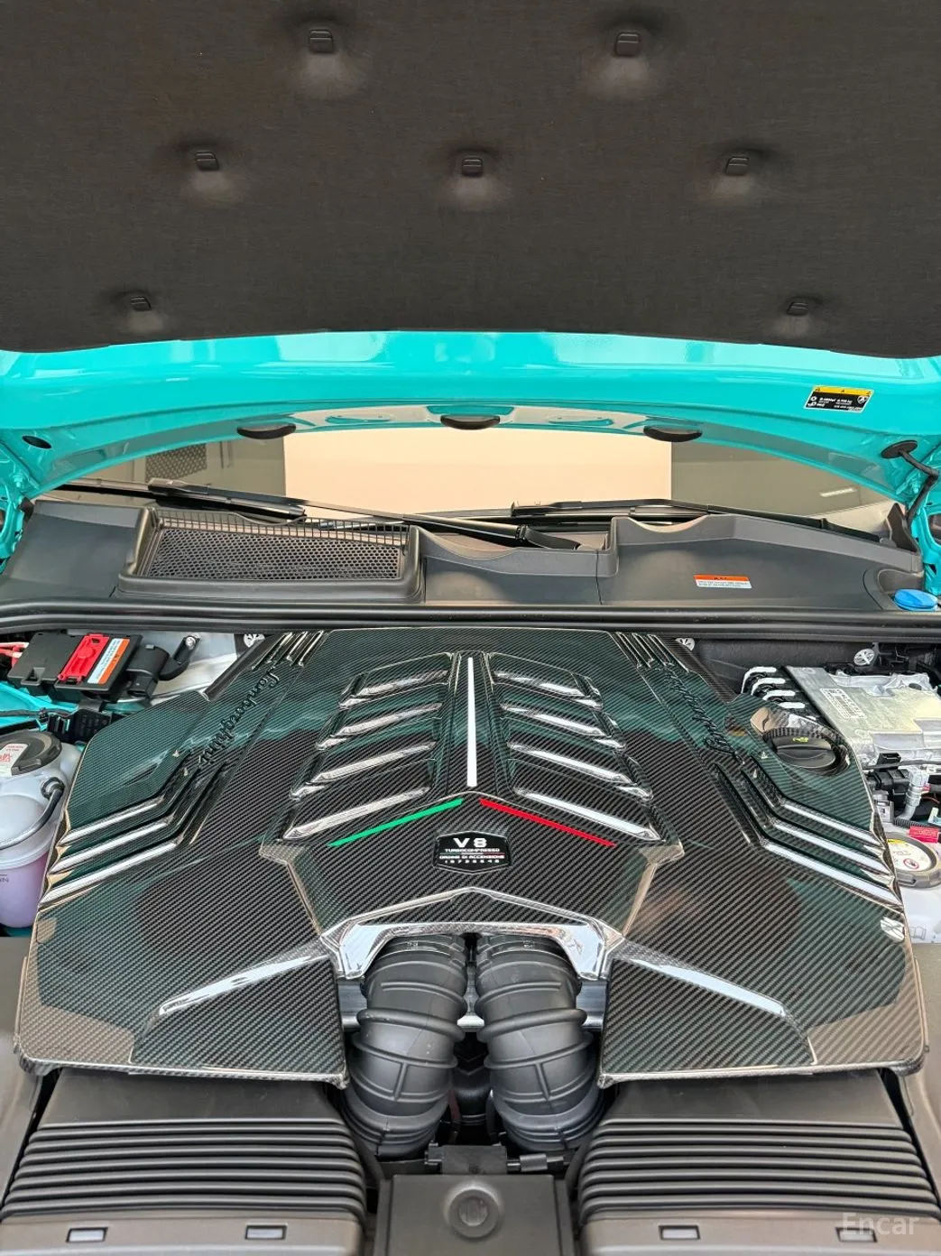 Lamborghini Urus превью 5