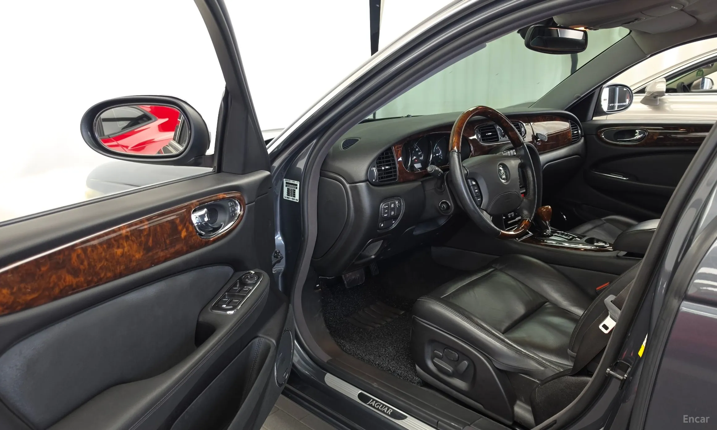 Jaguar XJ-8 превью 10