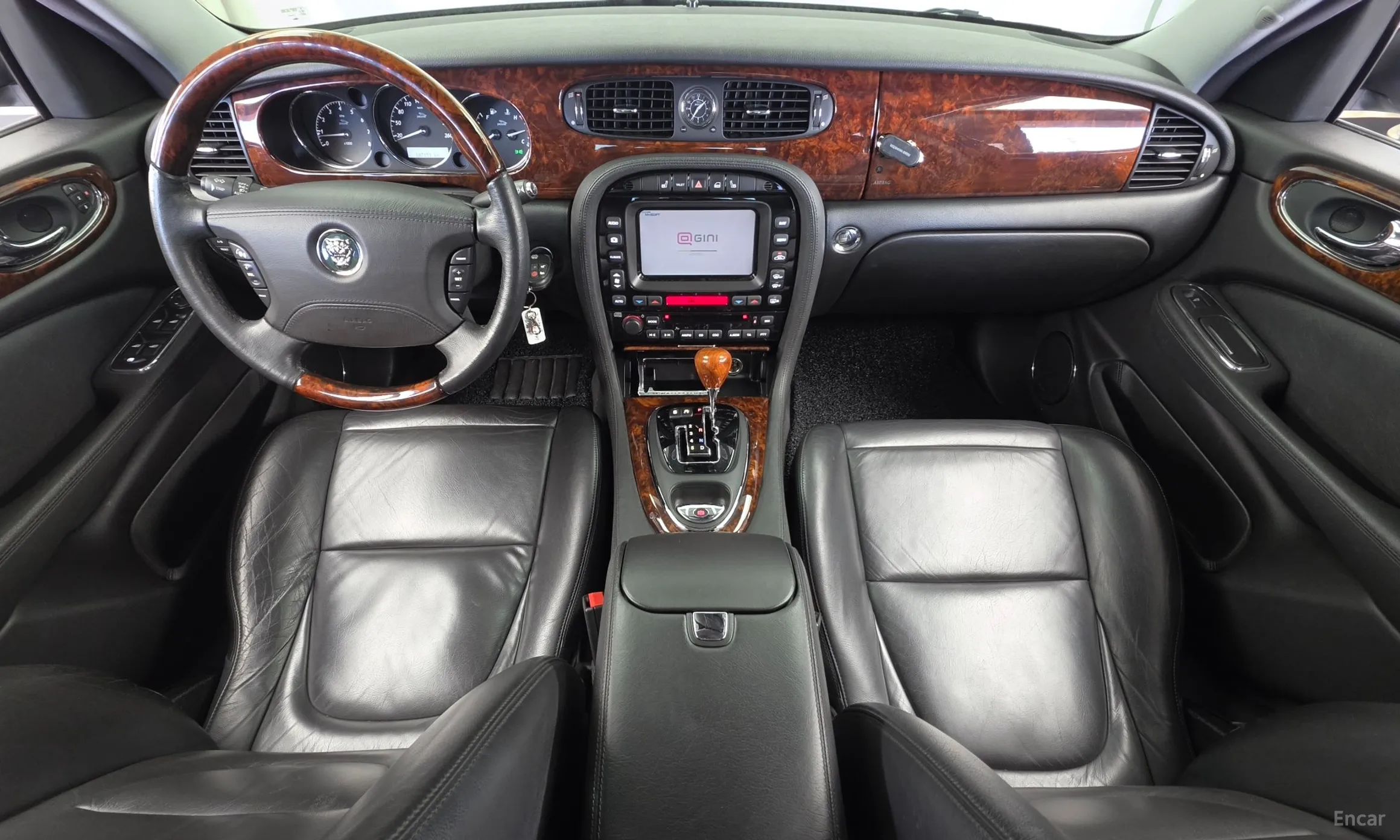 Jaguar XJ-8 превью 7