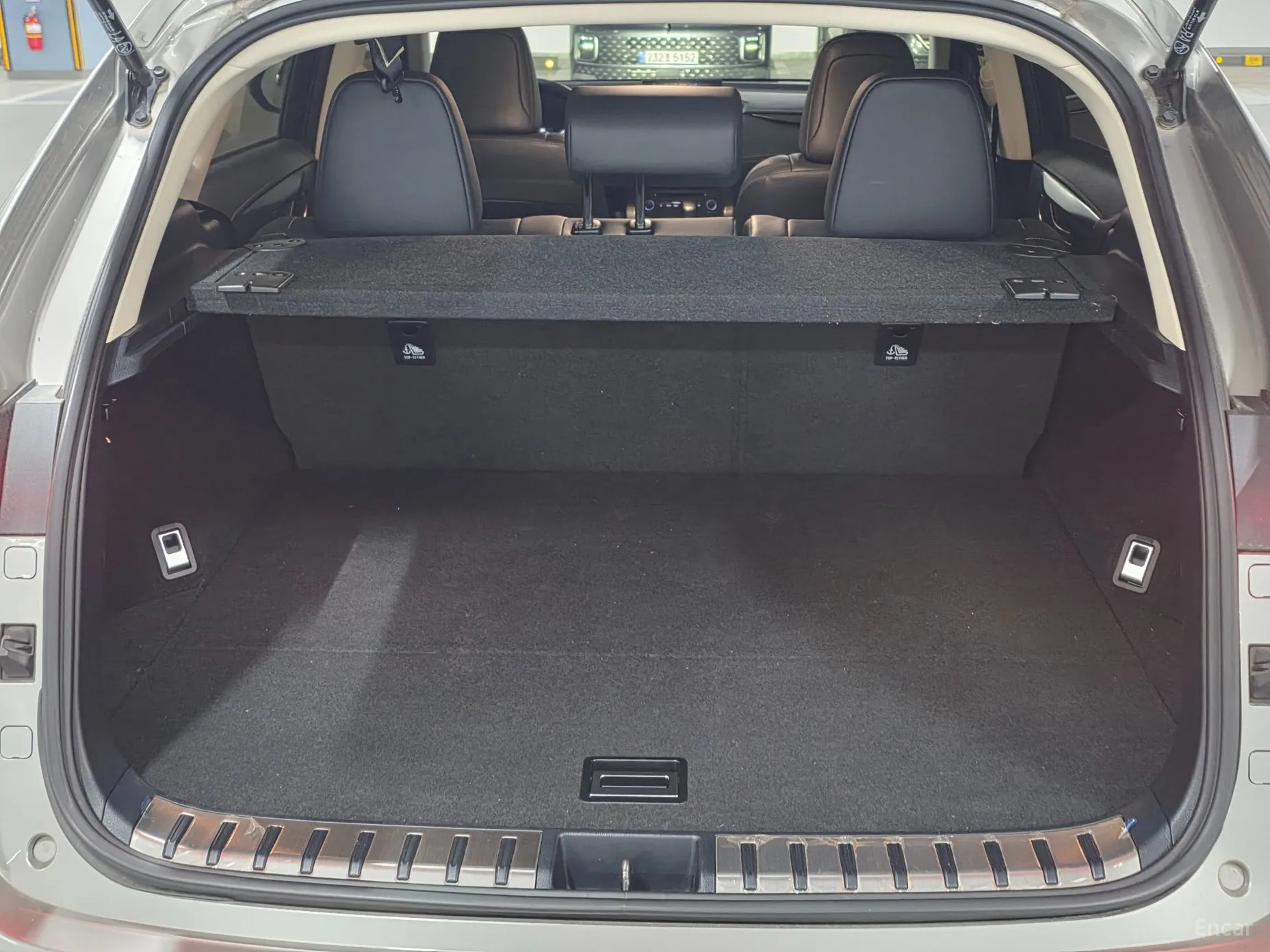 Lexus NX300h превью 13