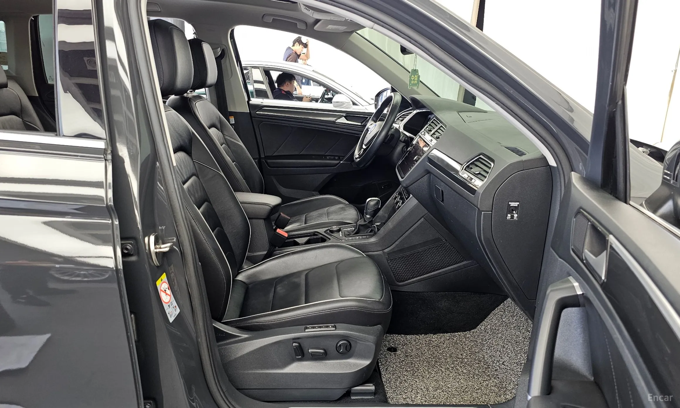 Volkswagen Tiguan 2nd Generation превью 11