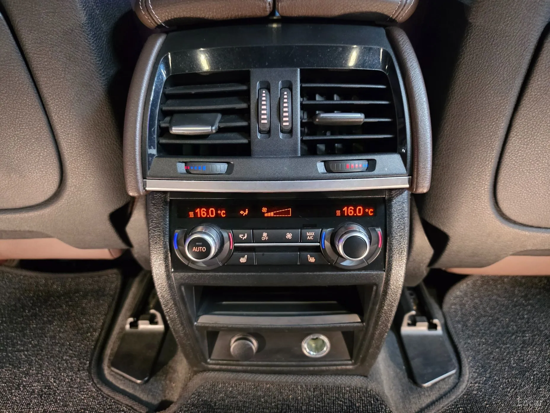 BMW X5 (F15) превью 17