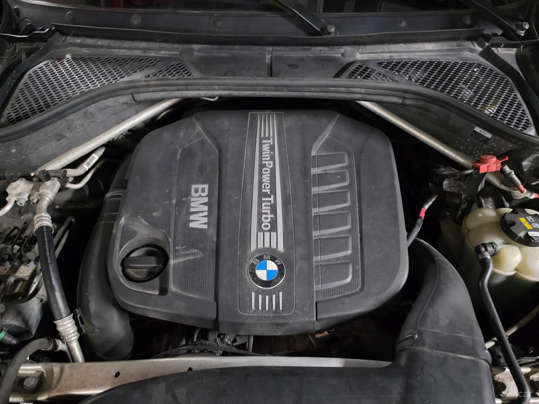 BMW X5 (F15) превью 6