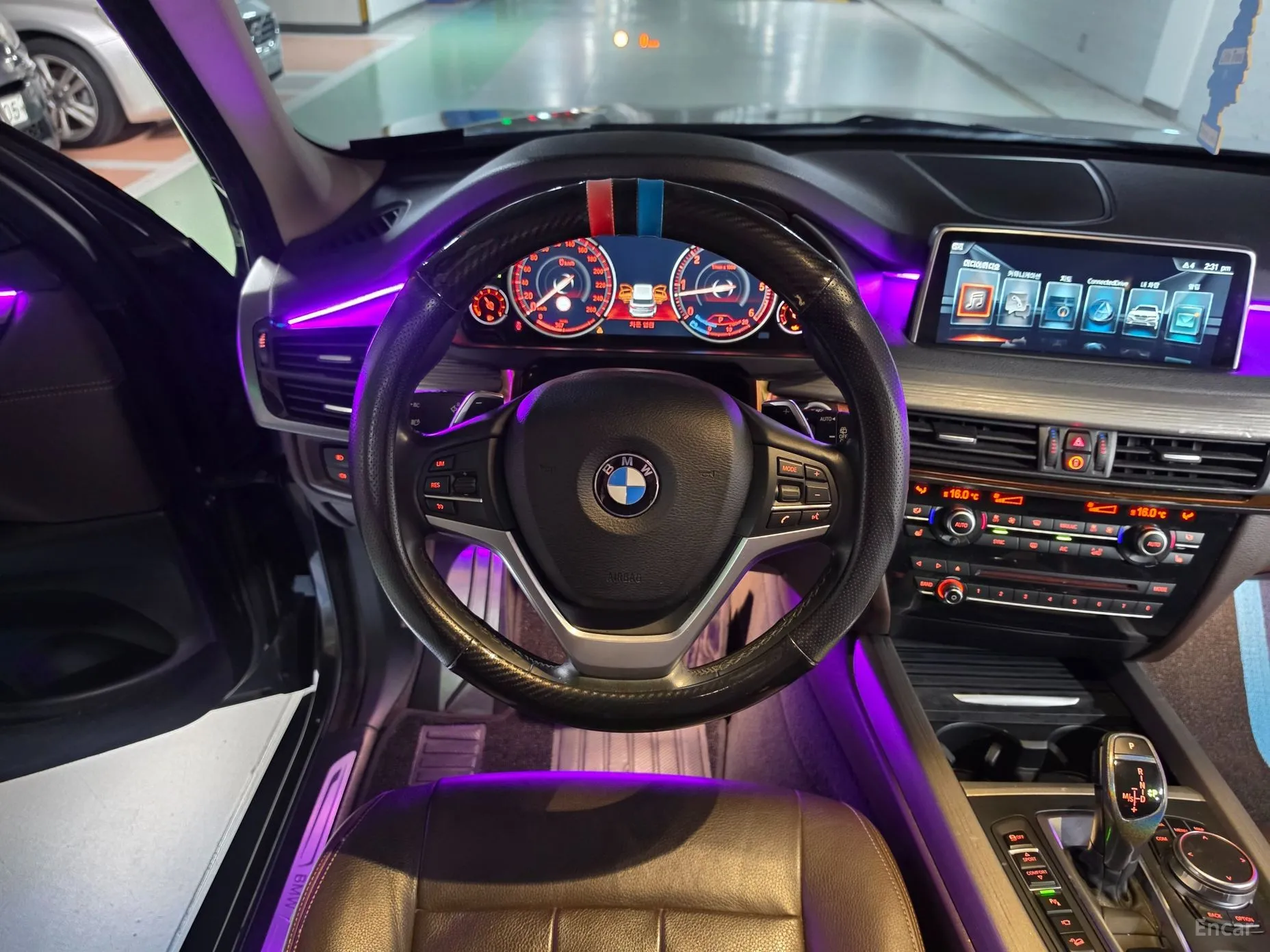 BMW X5 (F15) превью 9