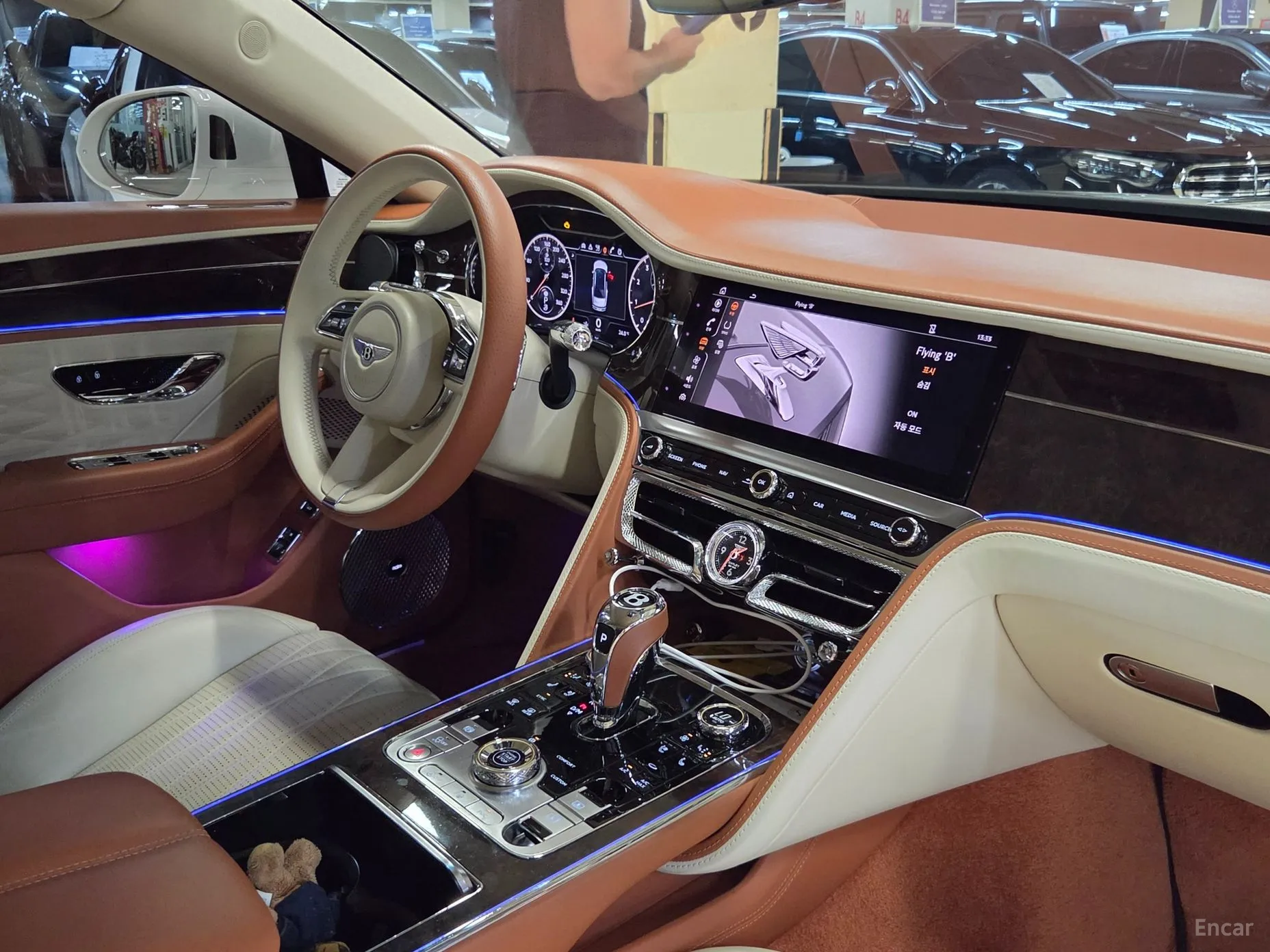 Bentley Flying Spur 3rd Generation превью 13
