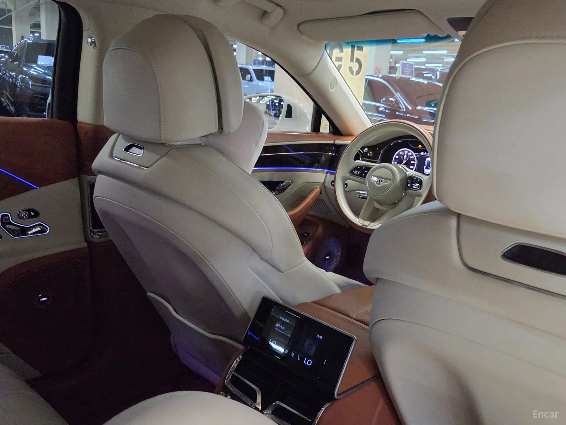 Bentley Flying Spur 3rd Generation превью 14
