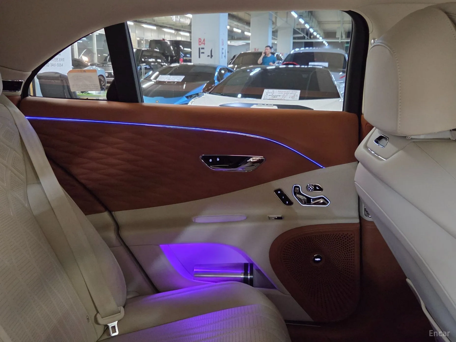 Bentley Flying Spur 3rd Generation превью 15