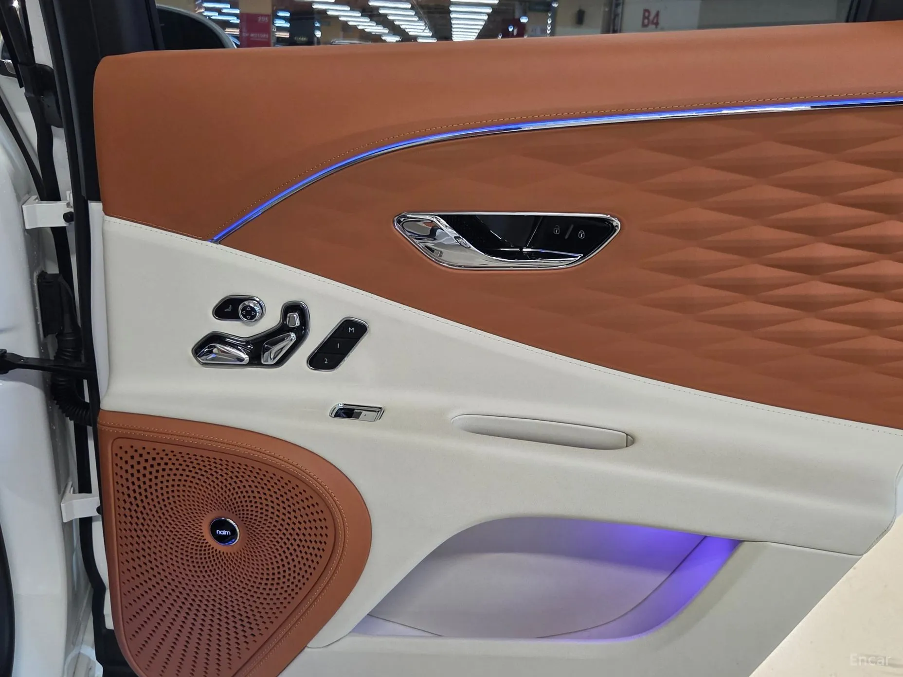 Bentley Flying Spur 3rd Generation превью 16