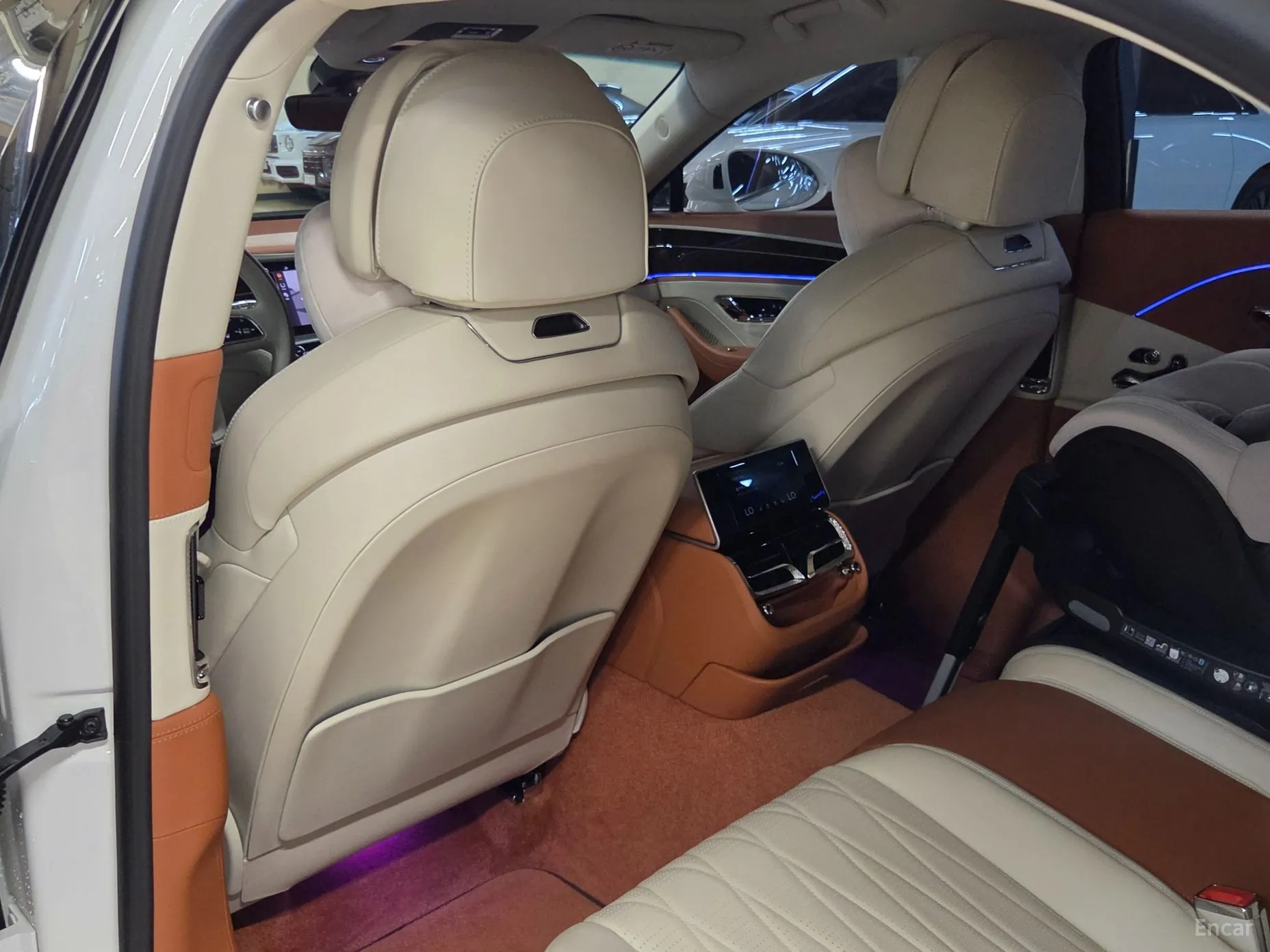 Bentley Flying Spur 3rd Generation превью 17