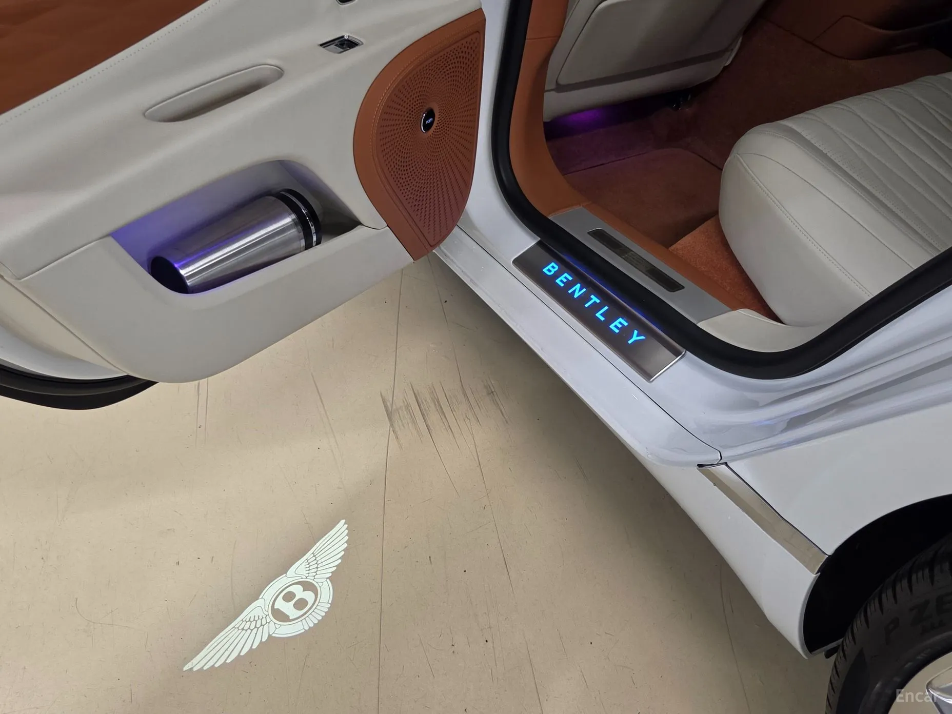 Bentley Flying Spur 3rd Generation превью 18