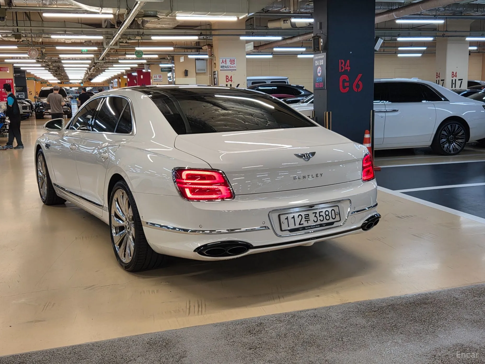 Bentley Flying Spur 3rd Generation превью 7
