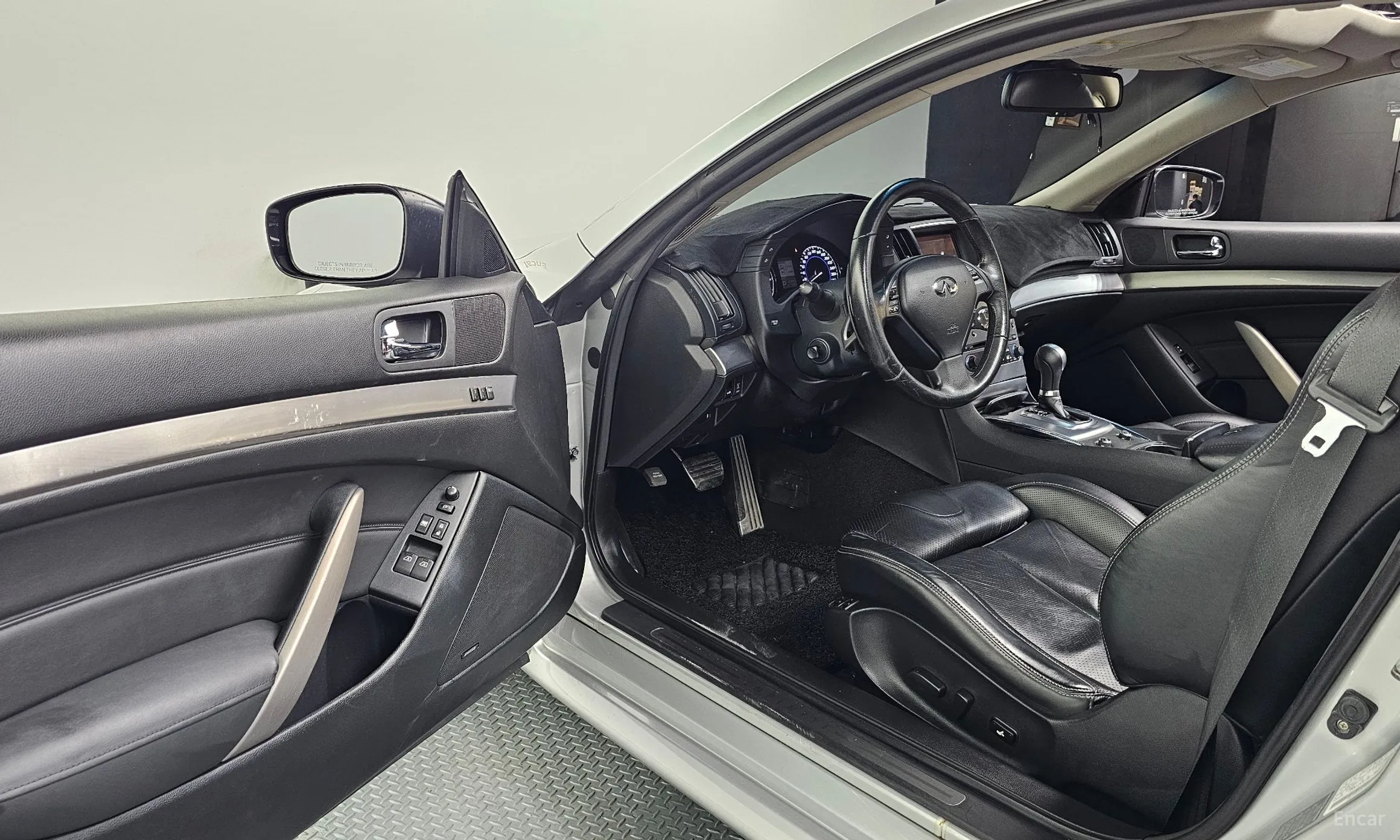 Infiniti G37 превью 10