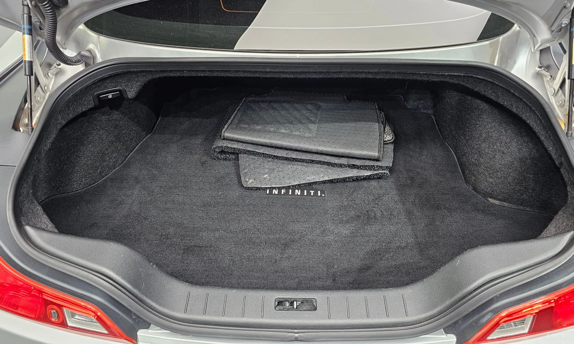 Infiniti G37 превью 20
