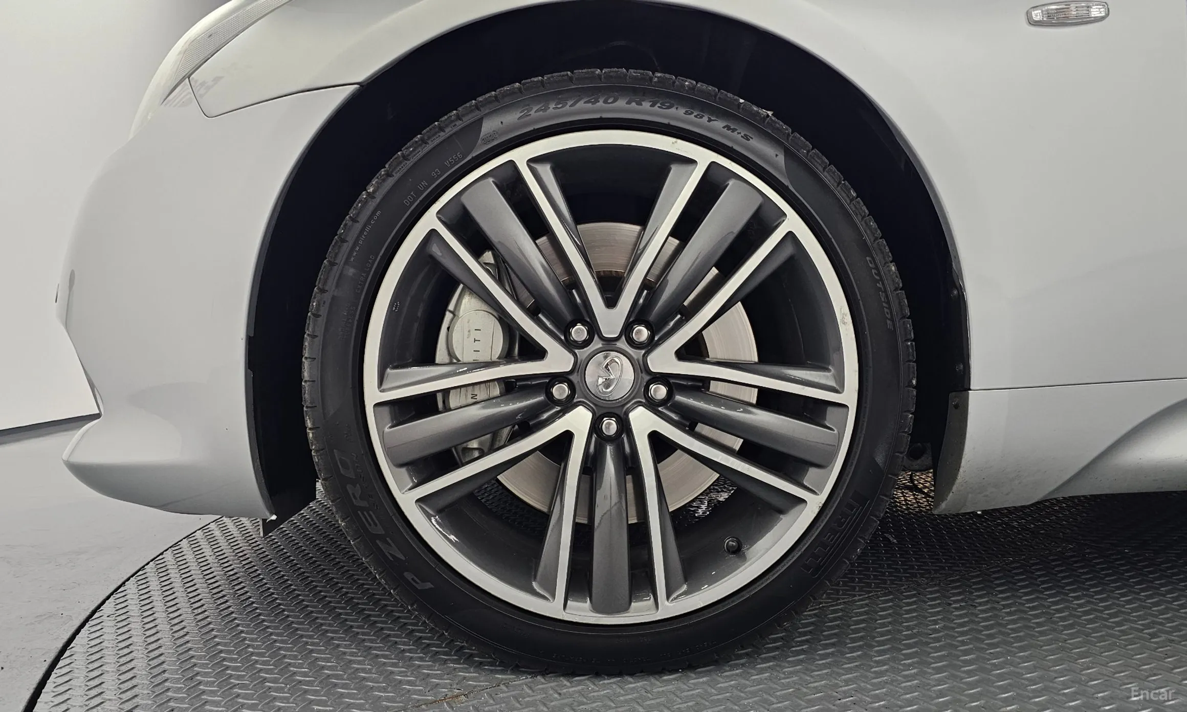 Infiniti G37 превью 5