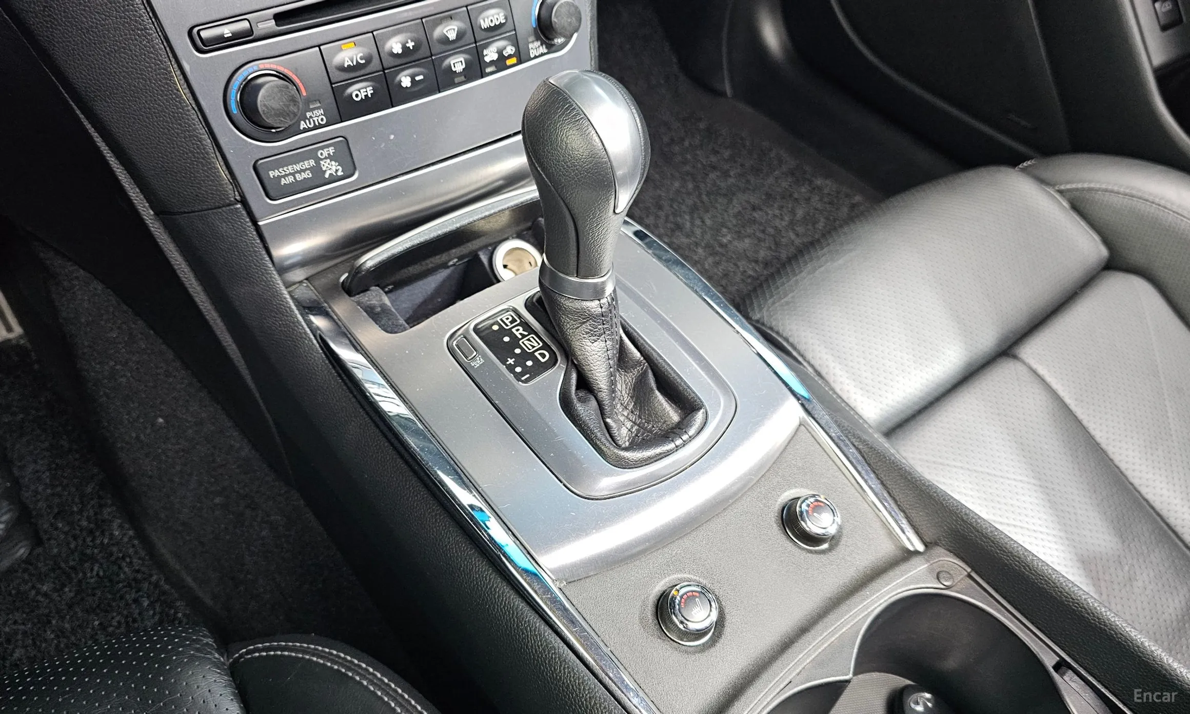 Infiniti G37 превью 9