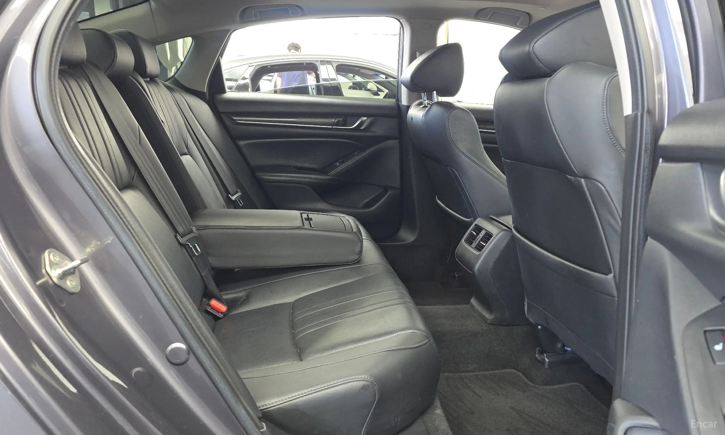 Honda Accord 10th Generation превью 12