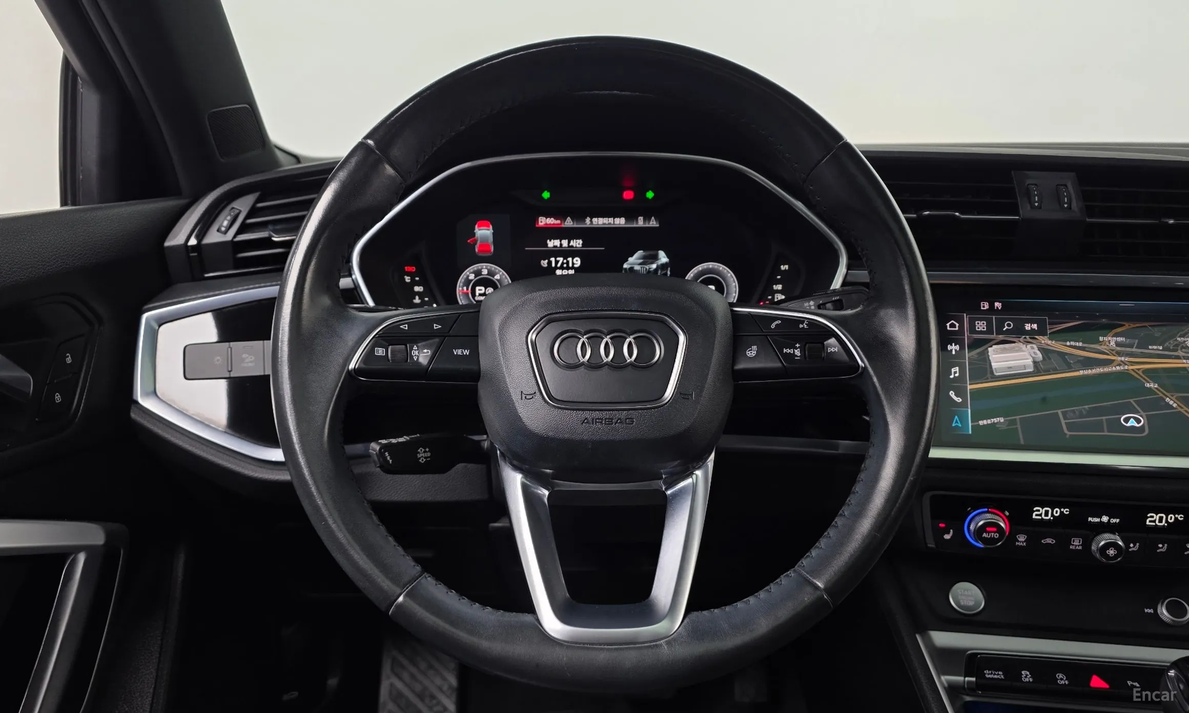 Audi Q3 (F3) превью 13