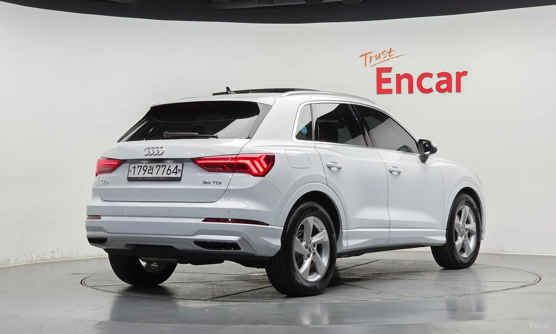 Audi Q3 (F3)