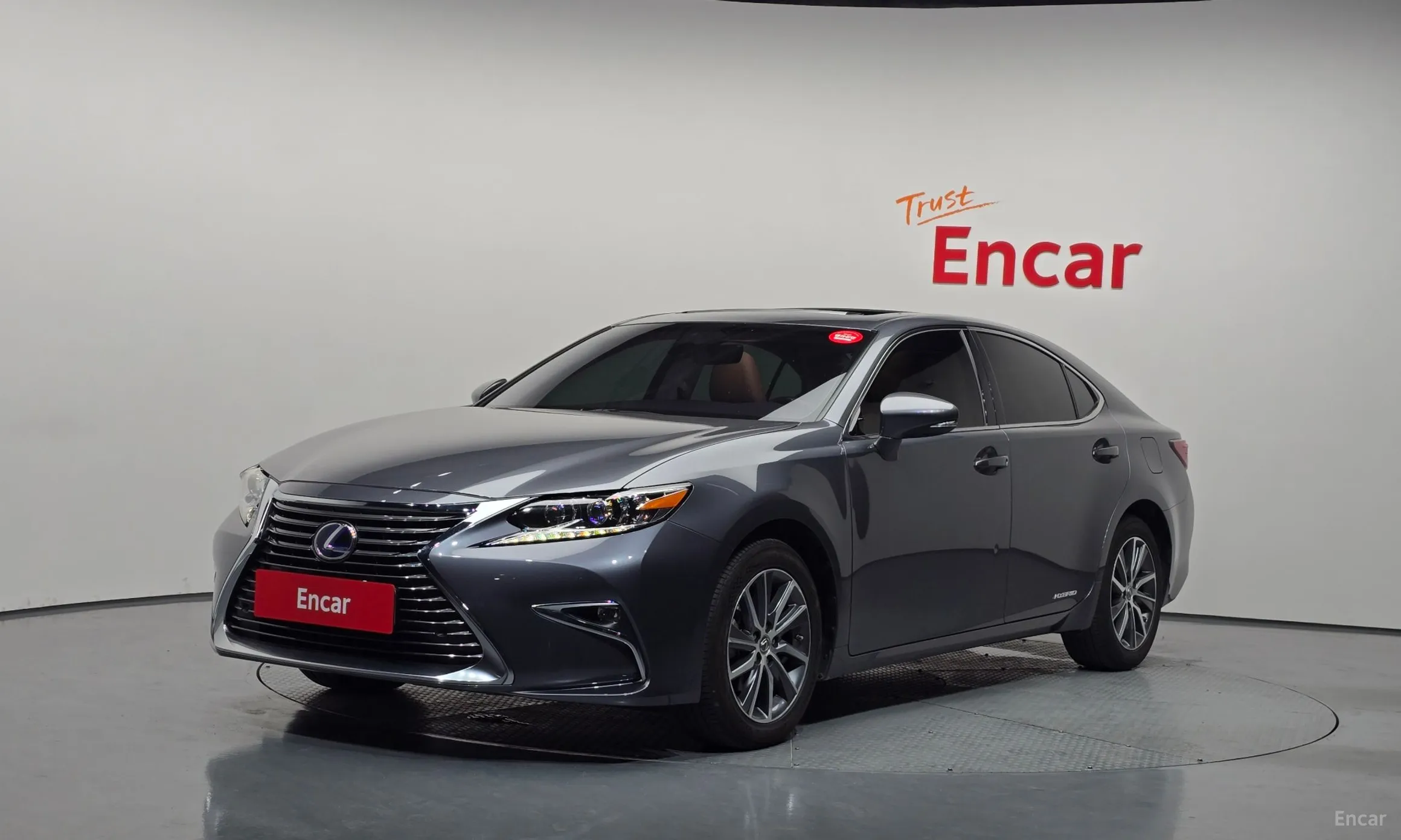 Lexus New ES300h
