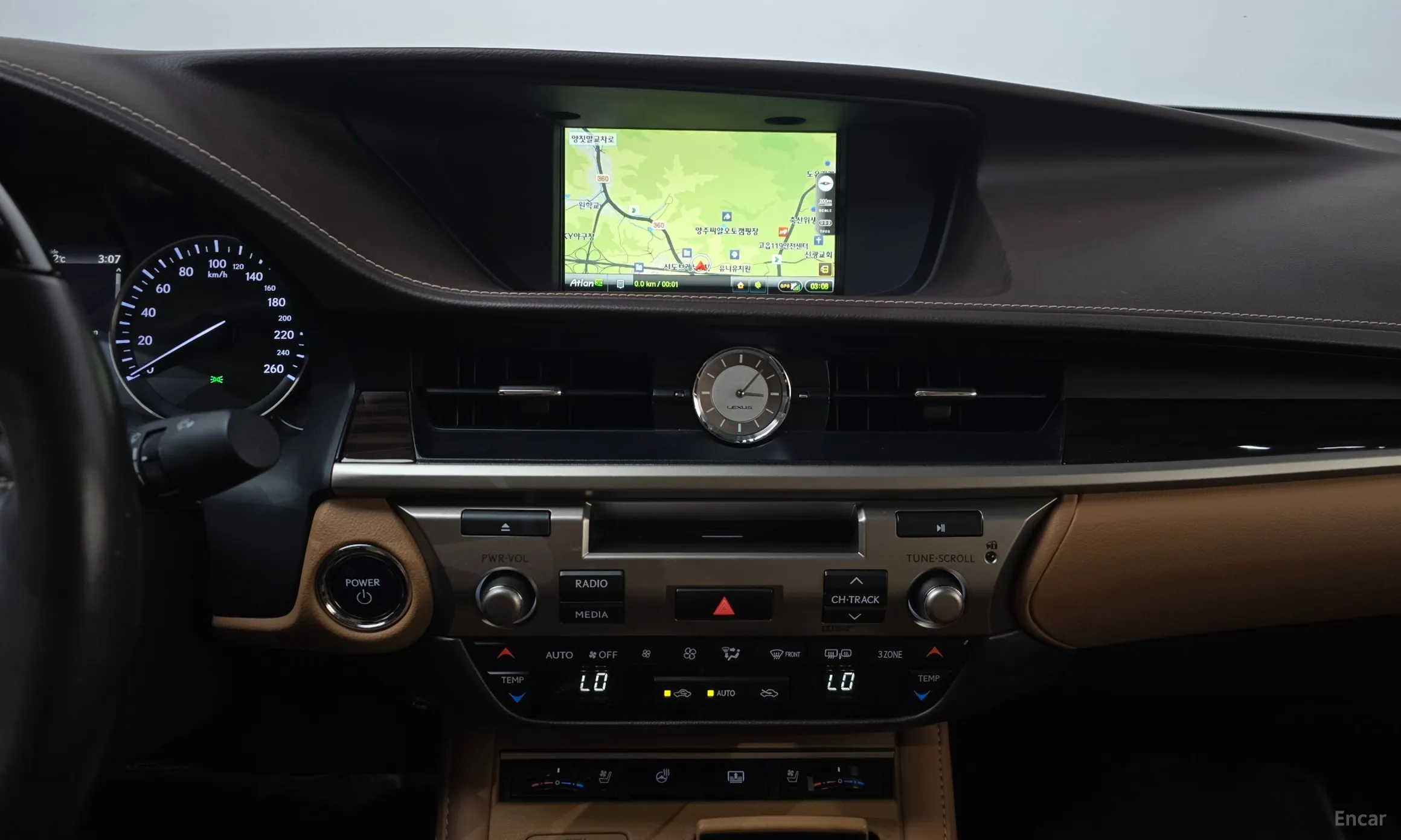 Lexus New ES300h превью 13