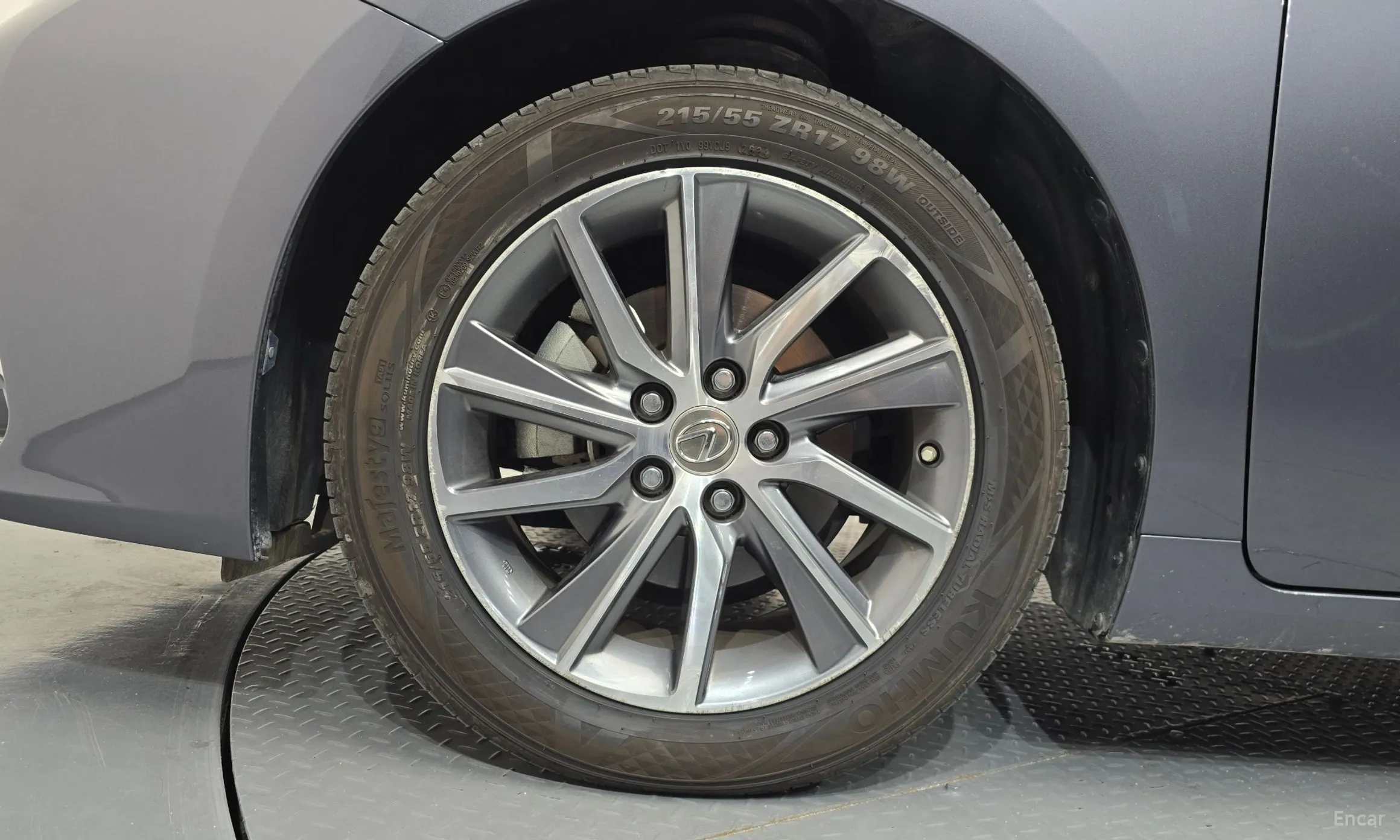 Lexus New ES300h превью 5