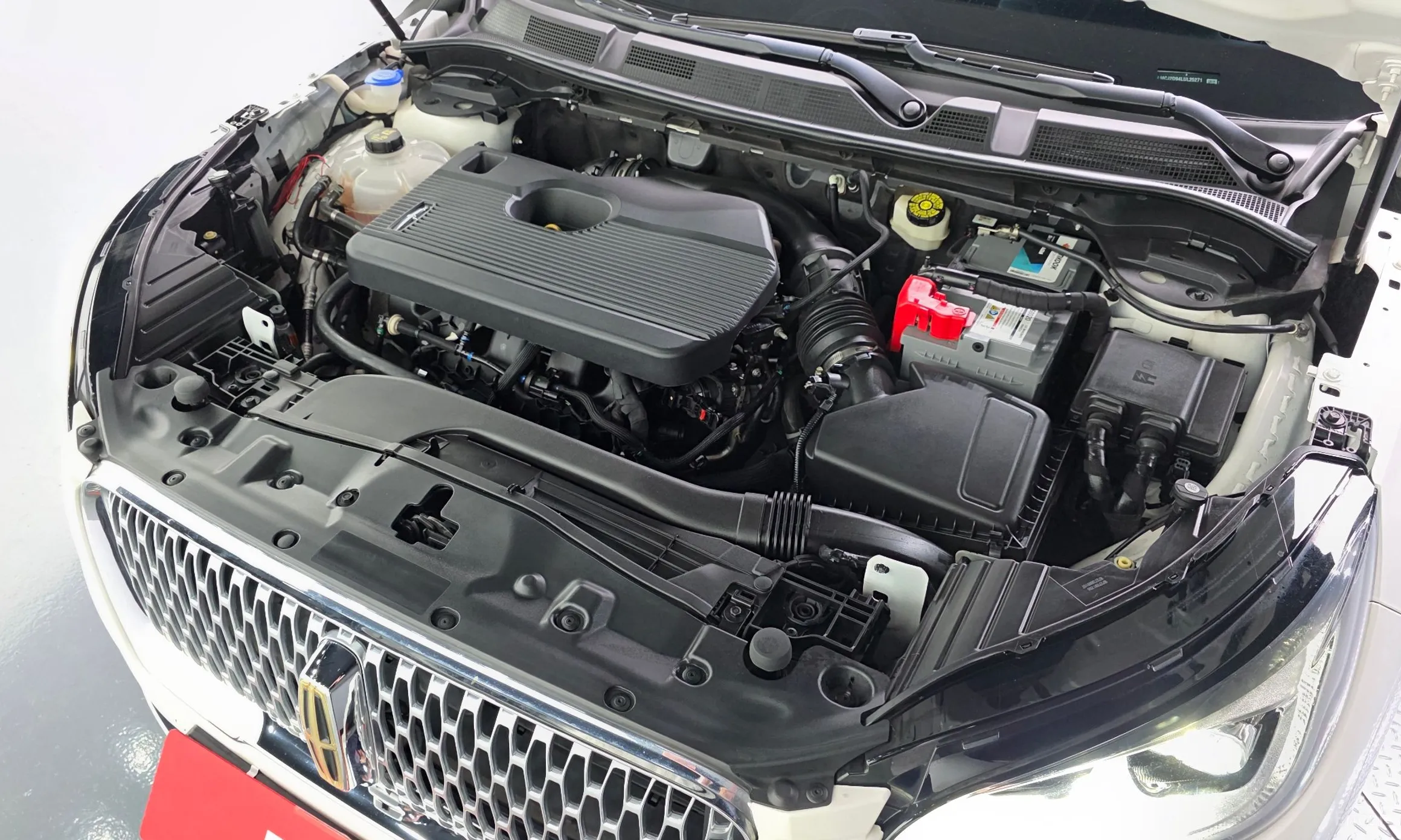 Lincoln Corsair превью 6