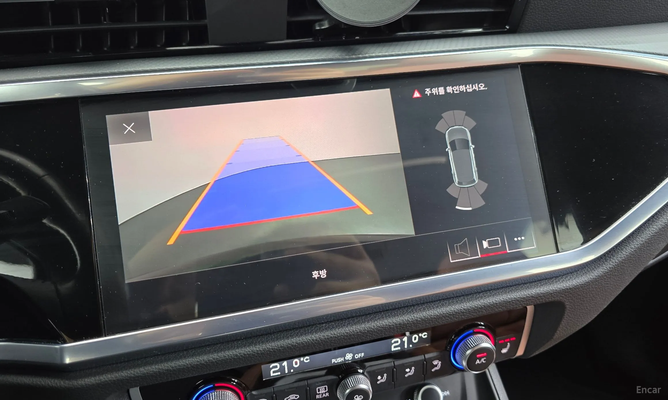 Audi Q3 (F3) превью 14