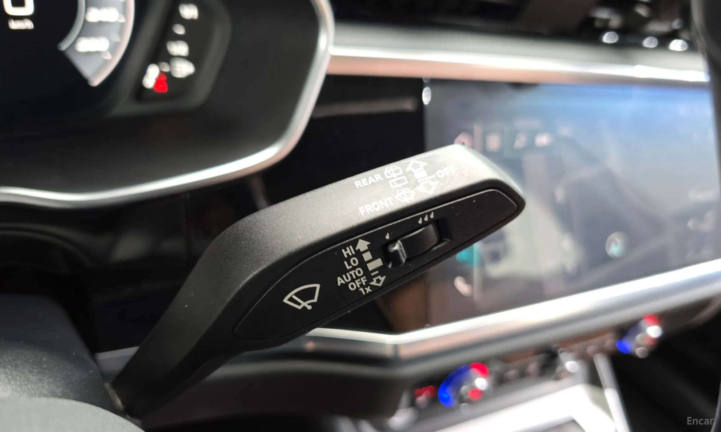 Audi Q3 (F3) превью 20