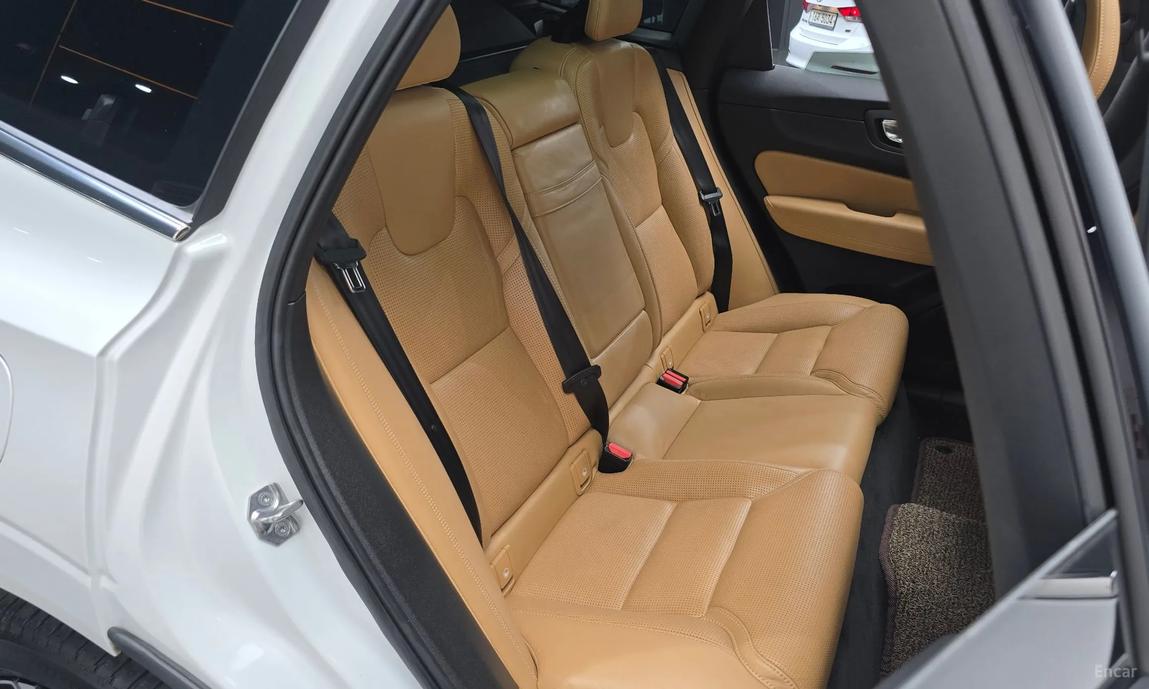 Volvo XC60 Gen 2 превью 12