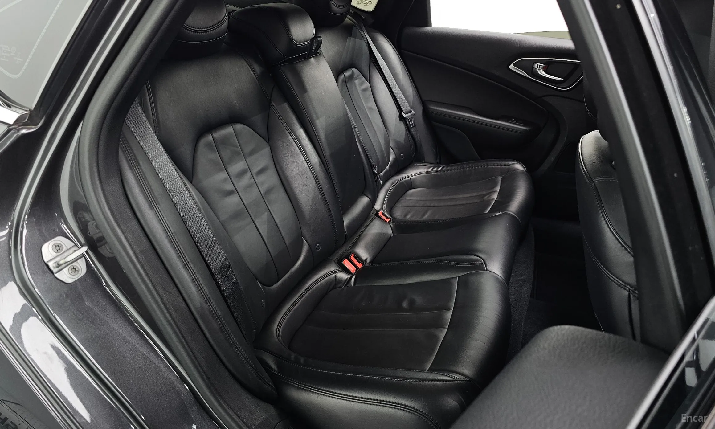 Chrysler 200 Second generation превью 12