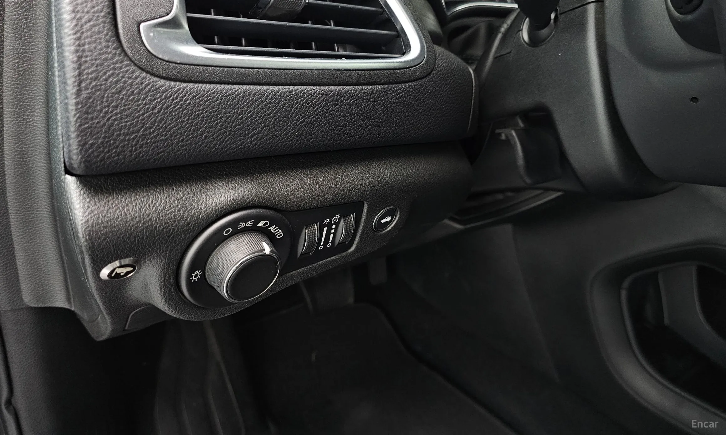 Chrysler 200 Second generation превью 18