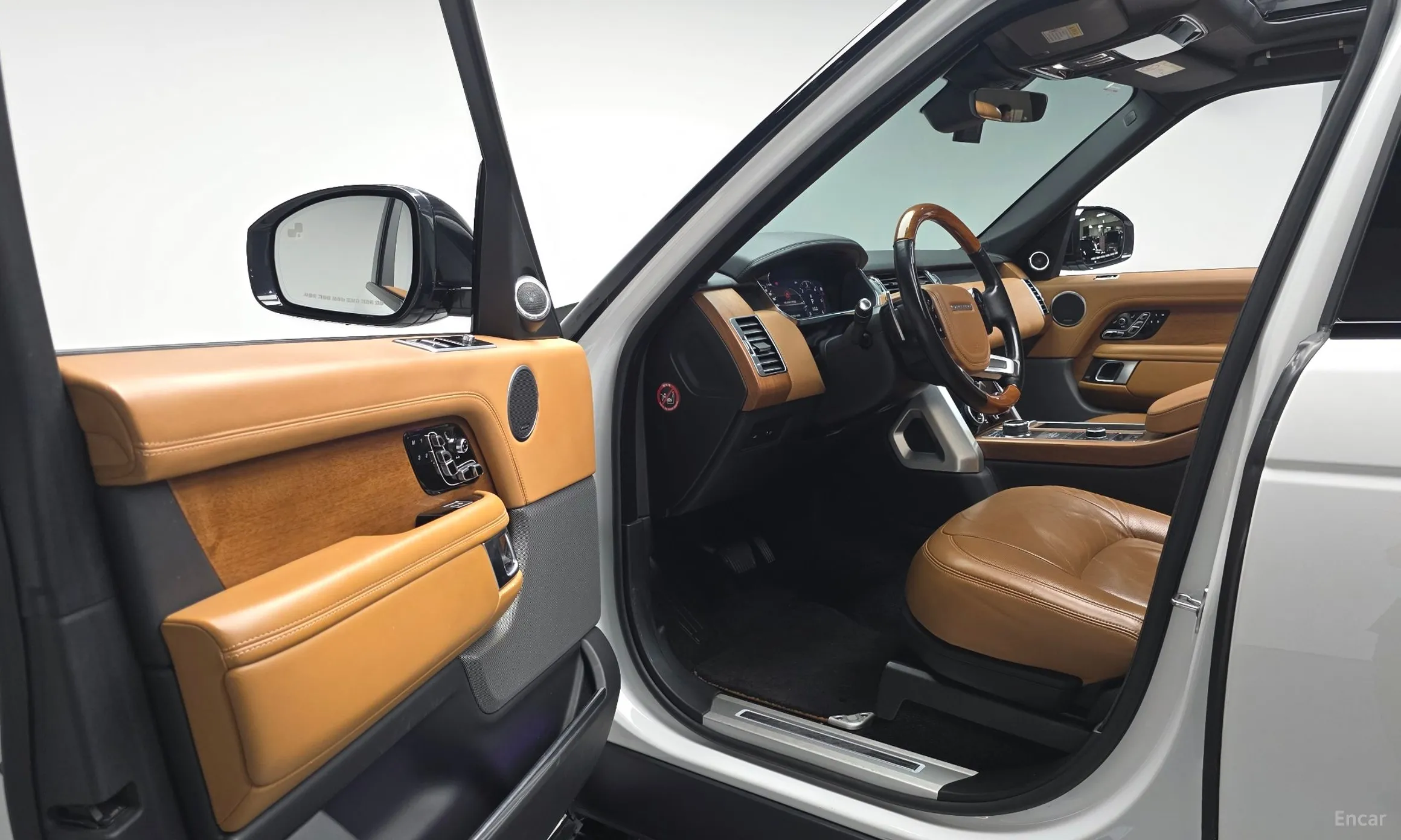Land Rover Range Rover 4th Generation превью 10