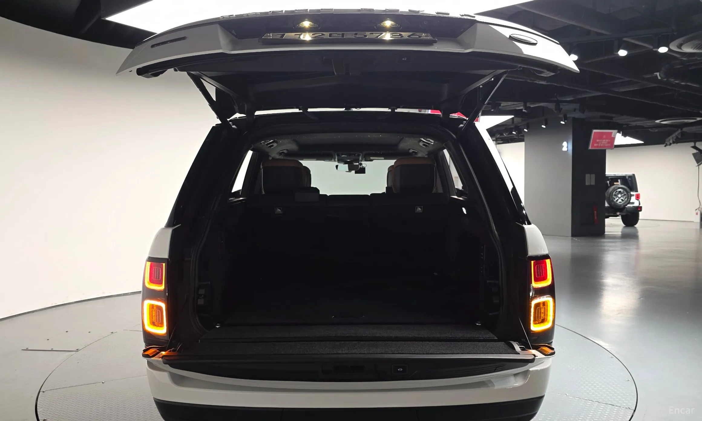 Land Rover Range Rover 4th Generation превью 20
