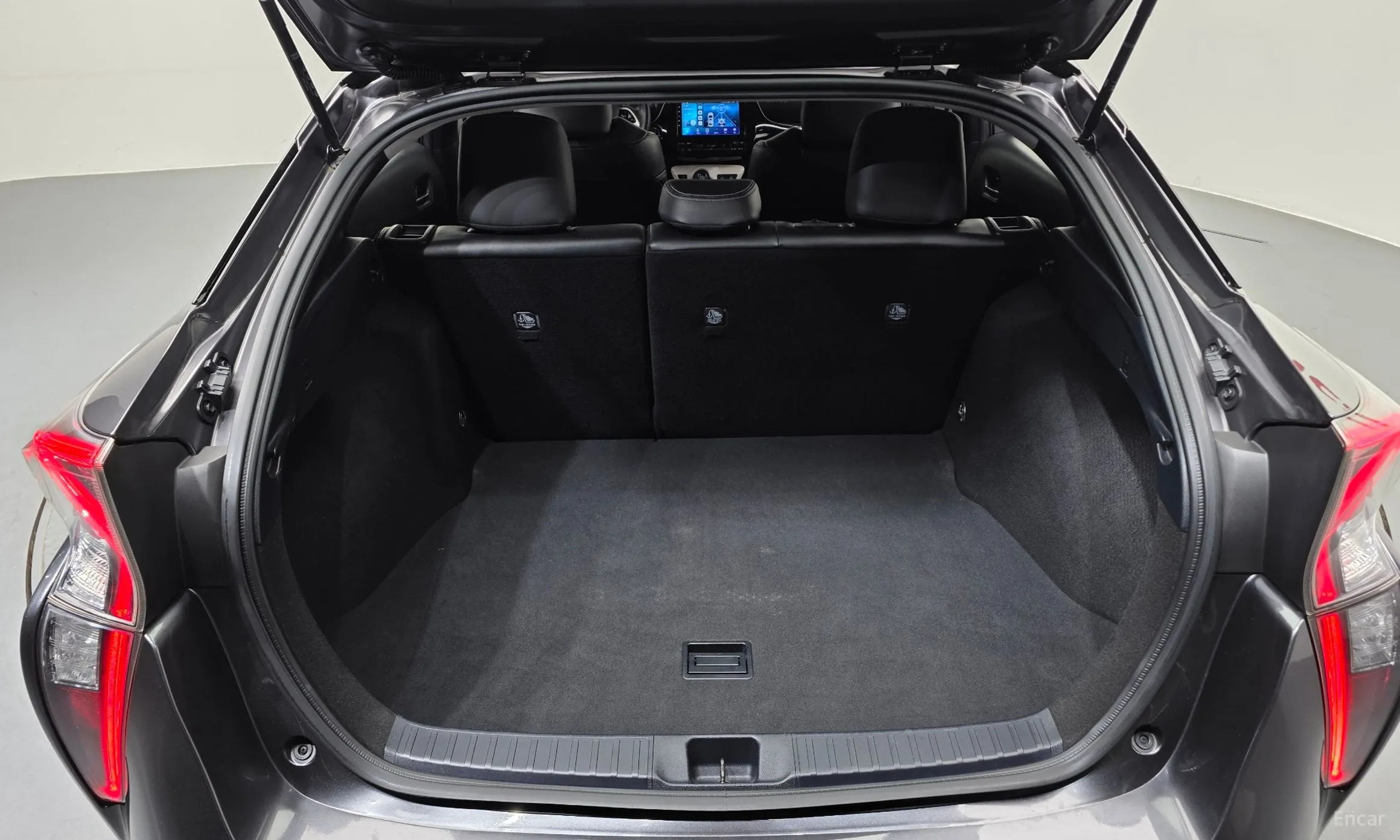 Toyota Prius 4th Generation превью 20