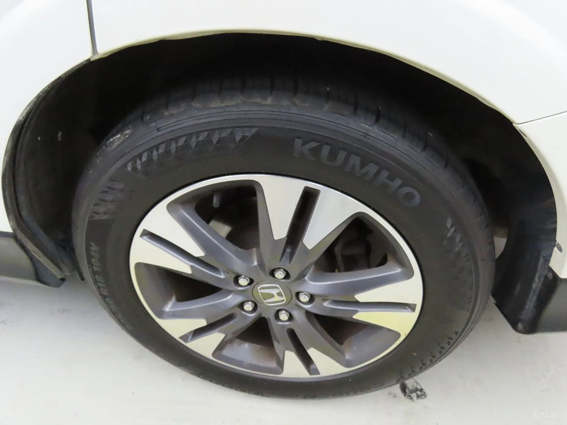 Honda Crosstour превью 20