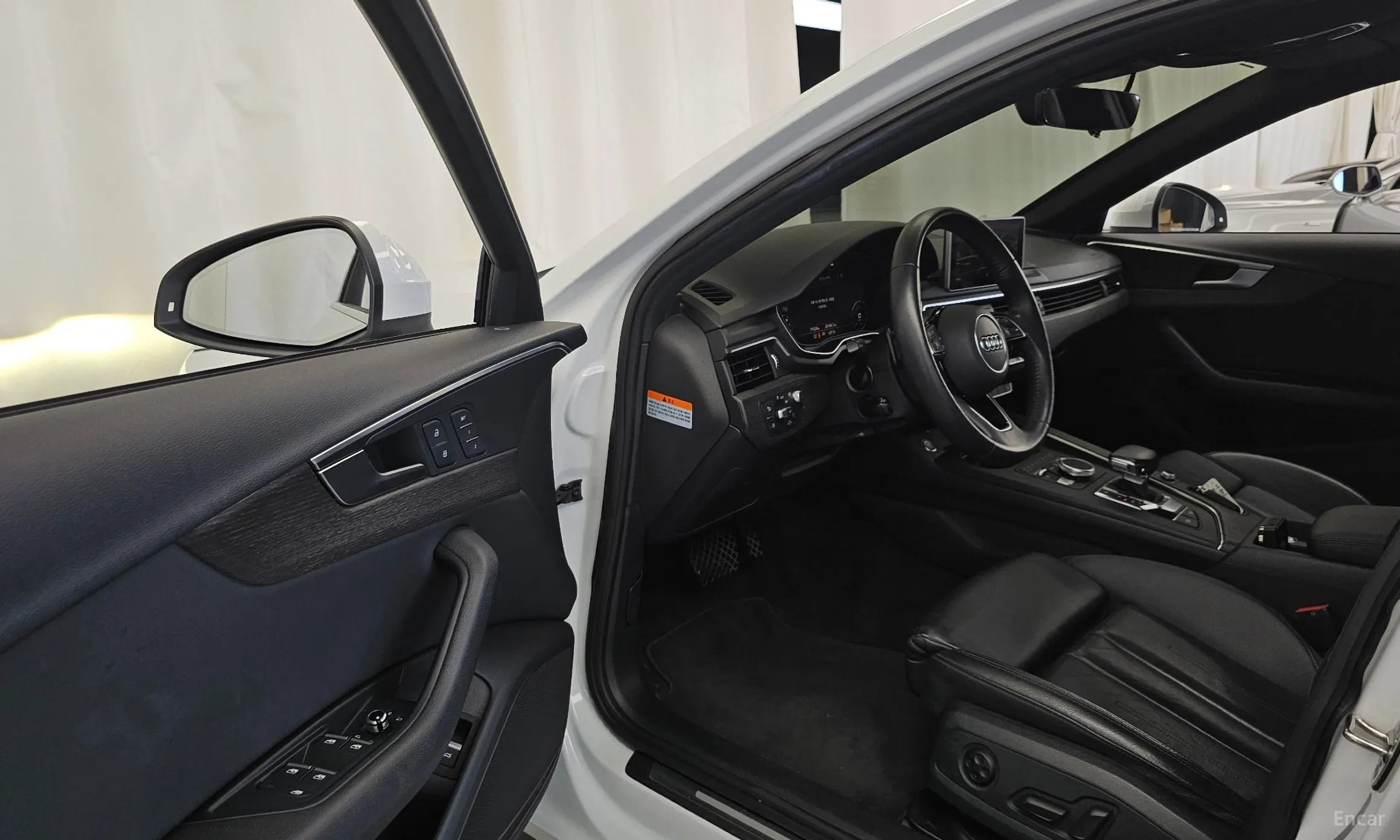 Audi A4 (B9) превью 10