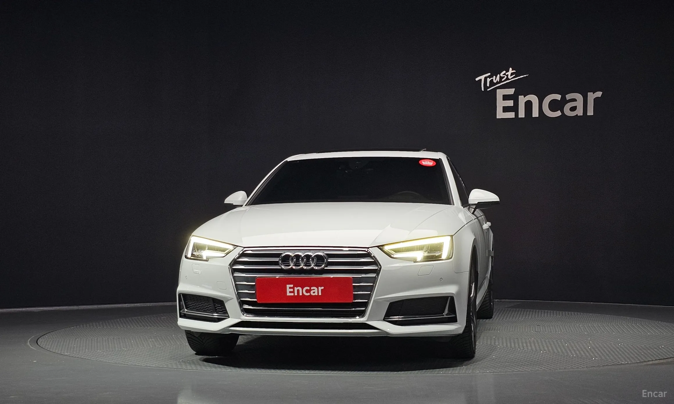 Audi A4 (B9) превью 3